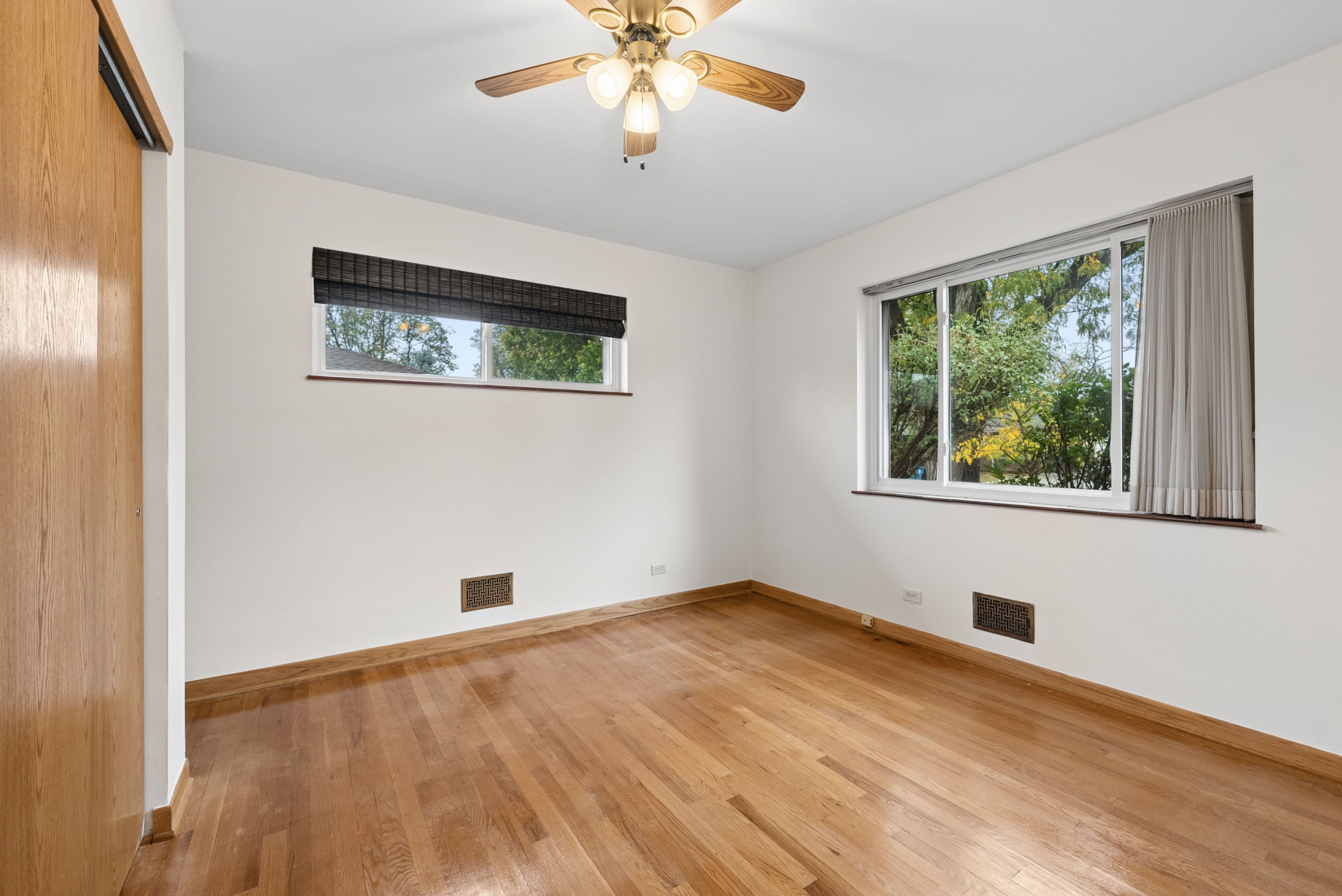  Welcome to 545 Estes Street, a bright, charming ranch-style home in an establish - 物件實景