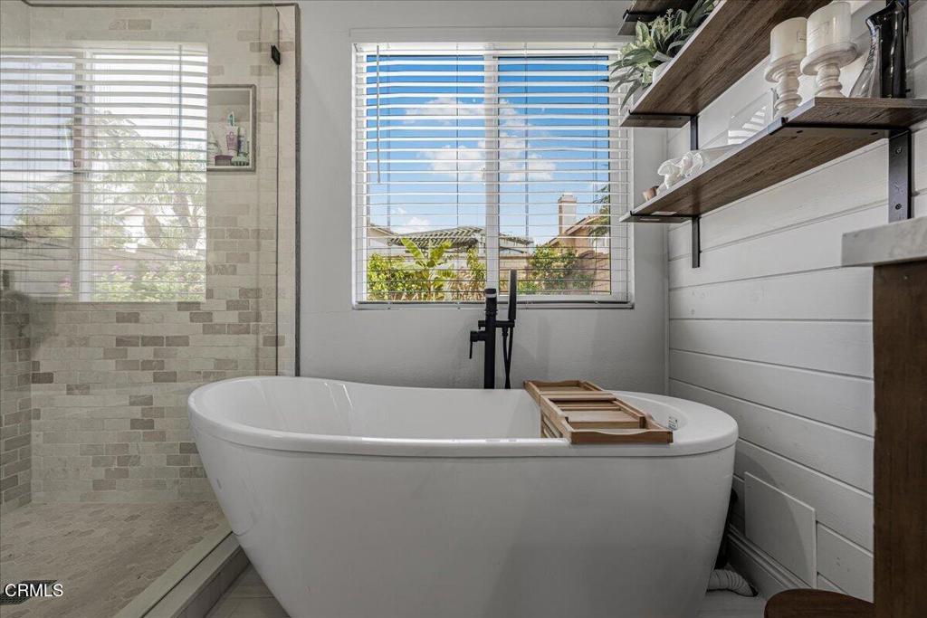 Fillmore, California, 93015, United States, 4 Bedrooms Bedrooms, ,2 BathroomsBathrooms,Residential,For Sale,2035740