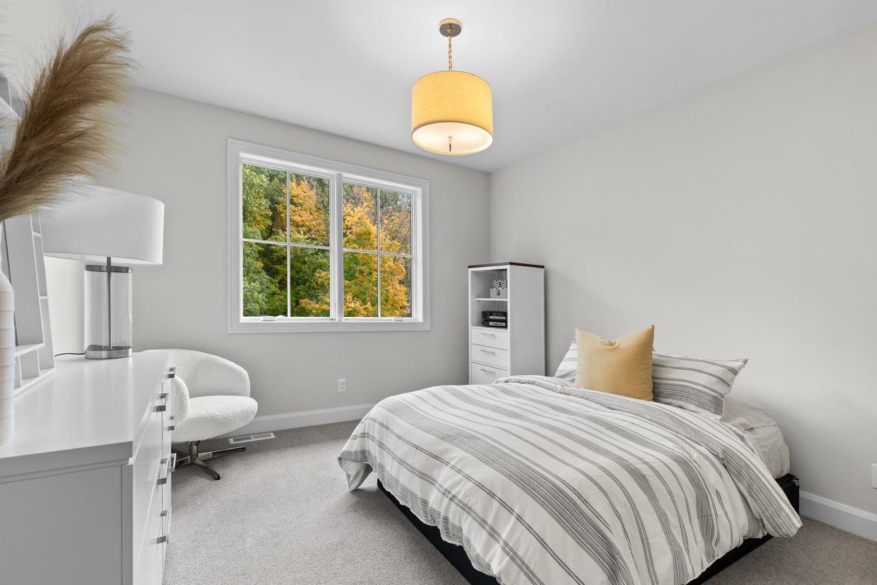 Victoria, Minnesota, 55331, United States, 5 Bedrooms Bedrooms, ,3 BathroomsBathrooms,Residential,For Sale,1994848