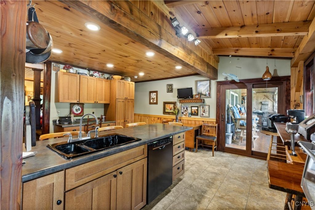 Forestport, New York, 13338, United States, 4 Bedrooms Bedrooms, ,2 BathroomsBathrooms,Residential,For Sale,1882810