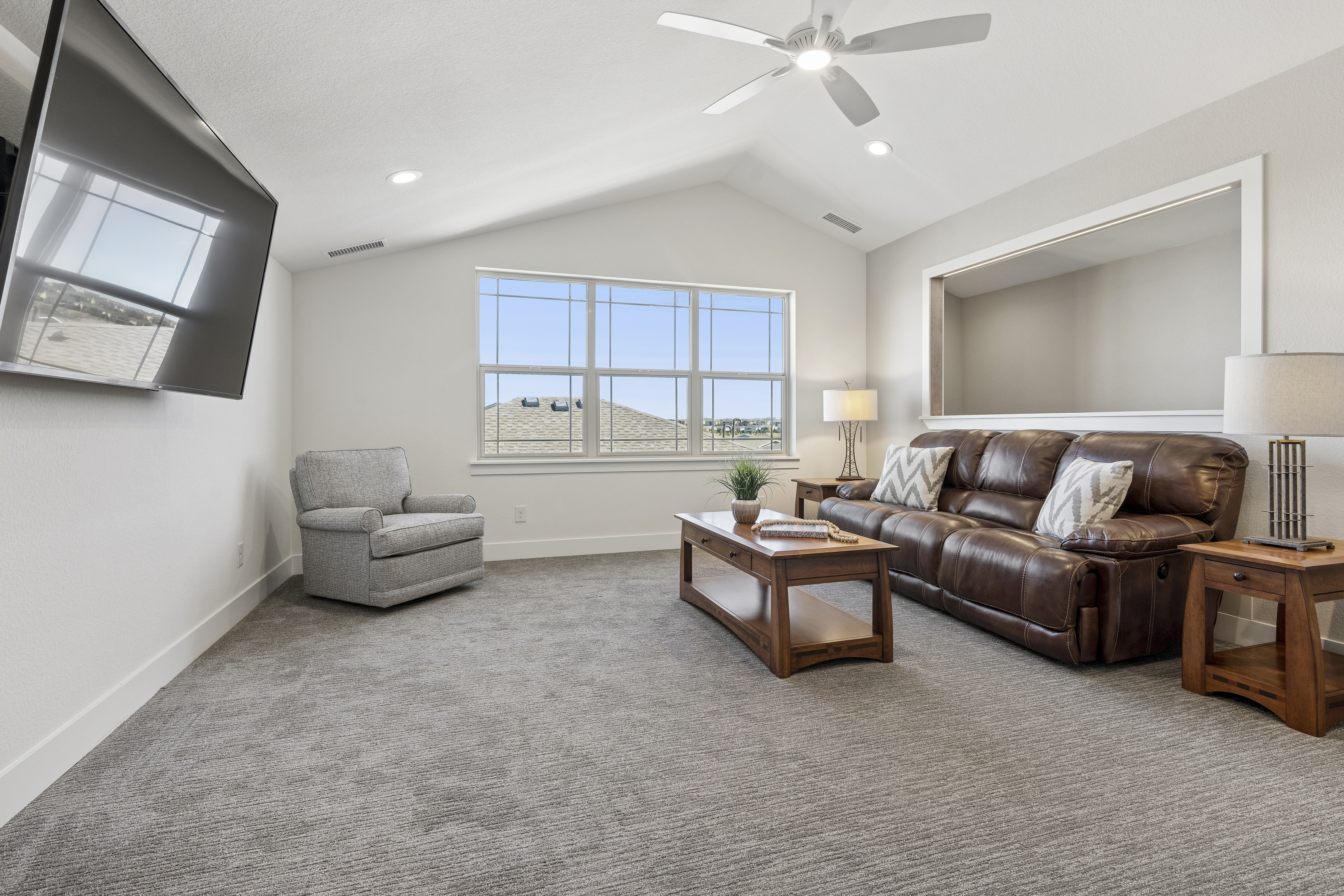  Refined, Low-Maintenance Living - 物件實景