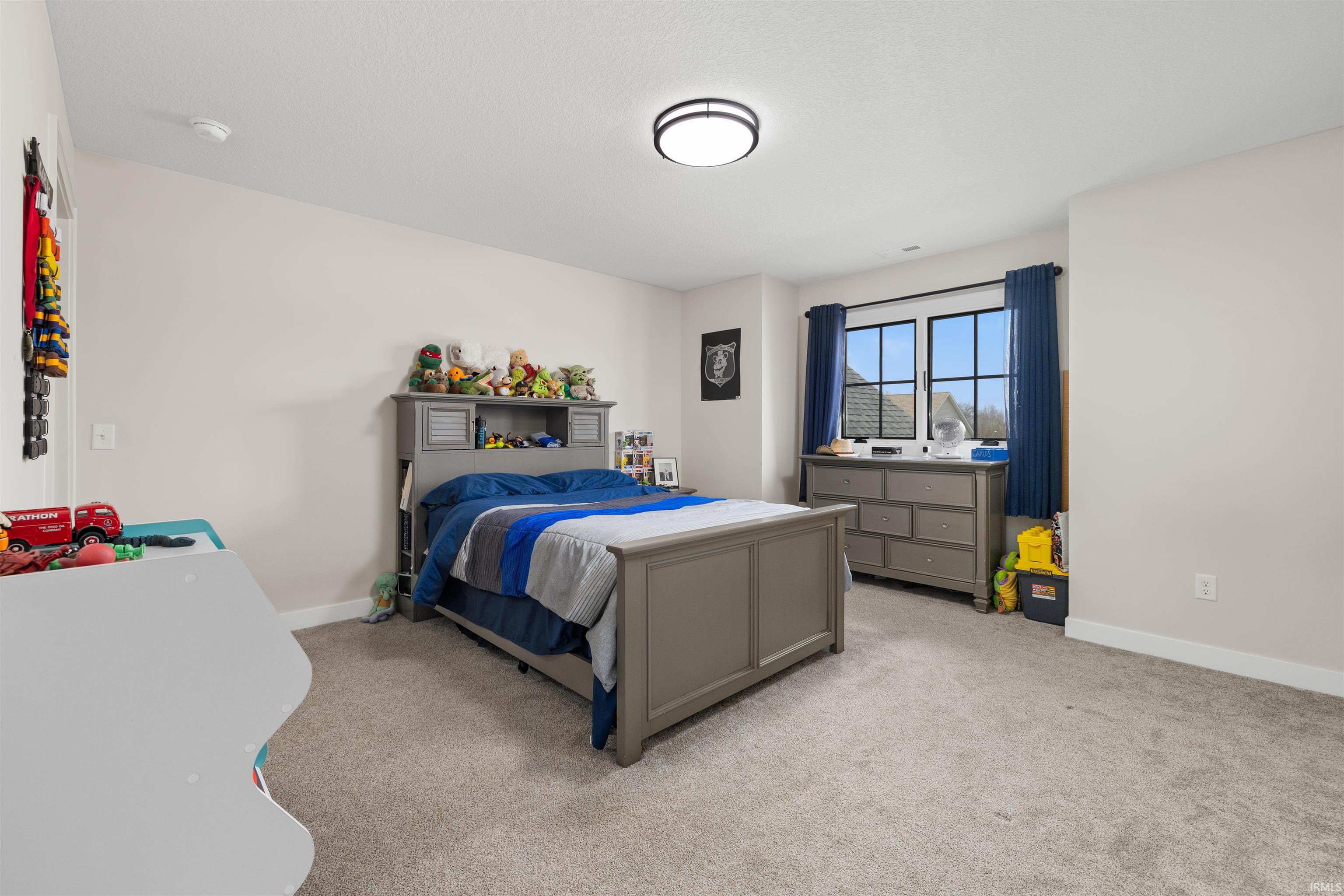 Fort Wayne, Indiana, 46845, United States, 4 Bedrooms Bedrooms, ,4 BathroomsBathrooms,Residential,For Sale,2024396