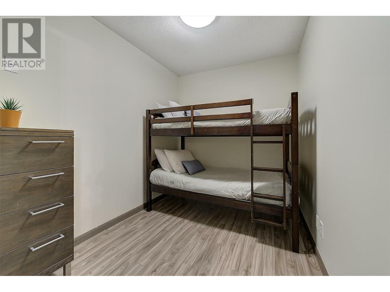 KELOWNA, British Columbia, V1Y 1G6, CA, 2 Bedrooms Bedrooms, ,2 BathroomsBathrooms,Residential,For Sale,1961350