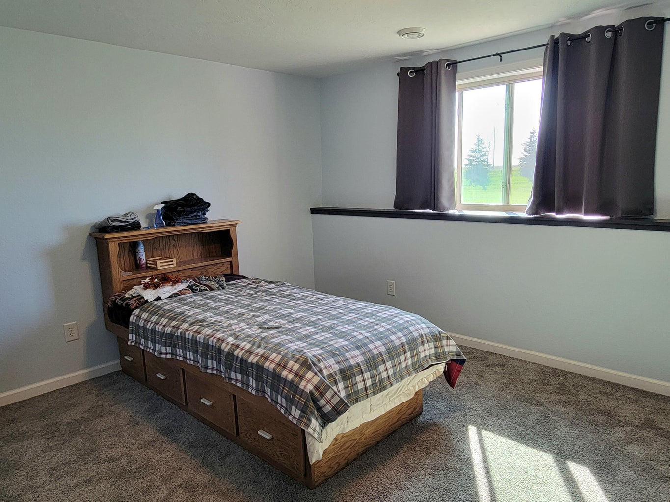 Aberdeen, South Dakota, 57401, United States, 5 Bedrooms Bedrooms, ,4 BathroomsBathrooms,Residential,For Sale,1931834