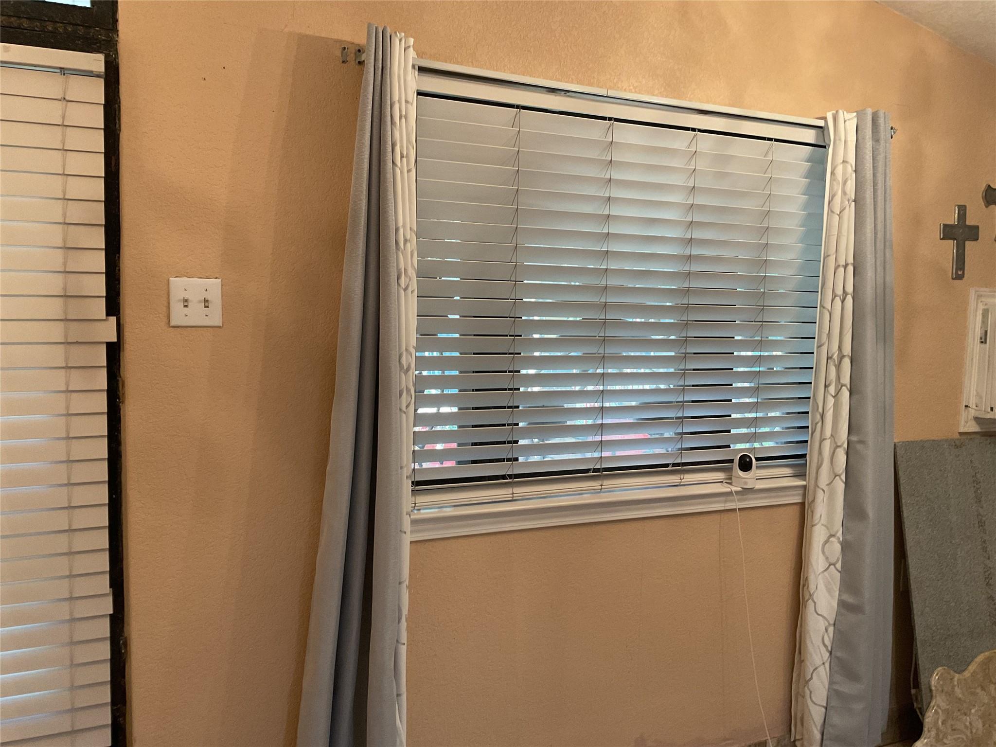 Fort Worth, Texas, 76164, United States, 10 Bedrooms Bedrooms, ,8 BathroomsBathrooms,Residential,For Sale,1990188