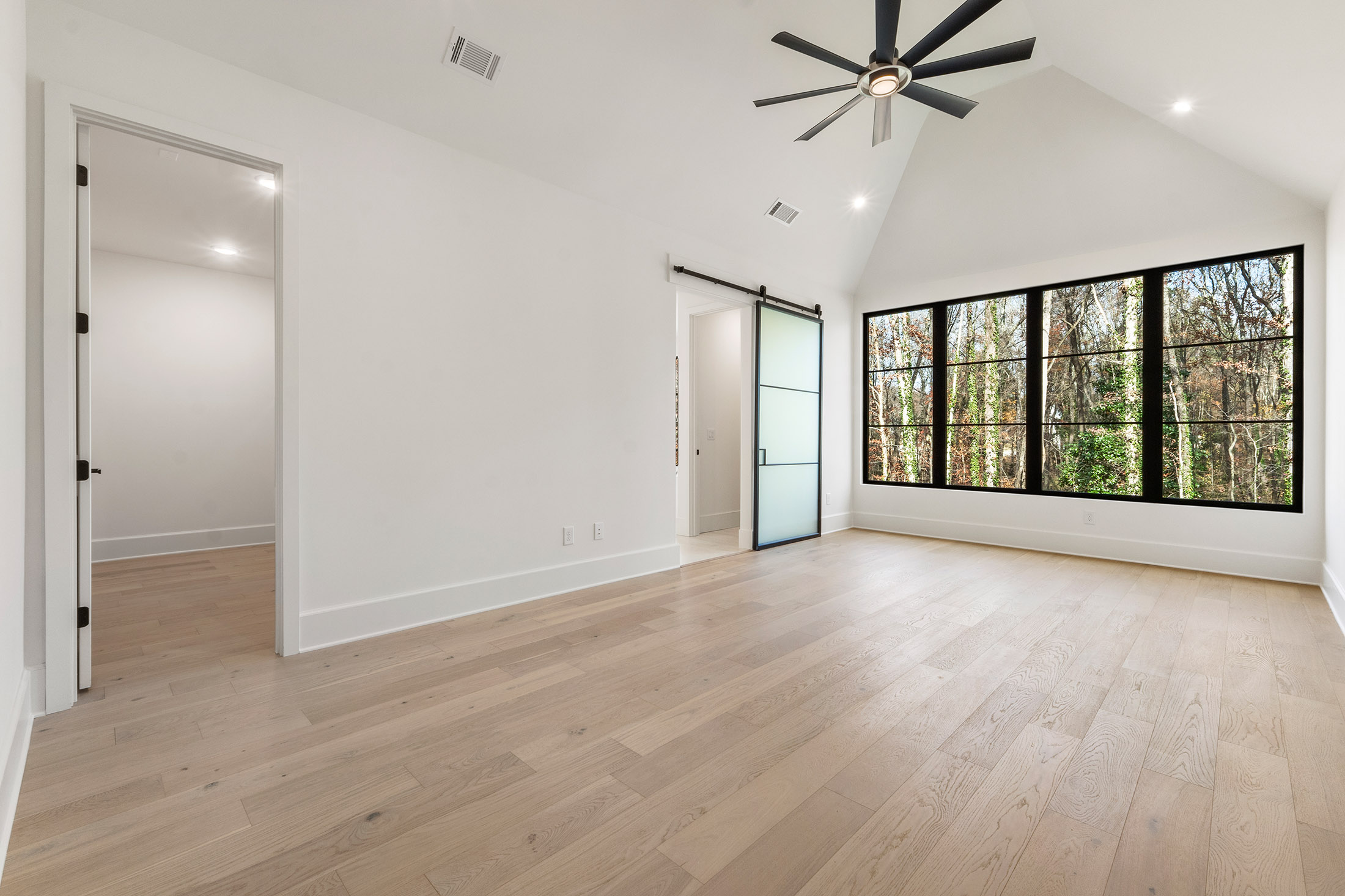  The Epitome of Alpharetta Luxury: Transitional Masterpiece in Garden District - 物件實景