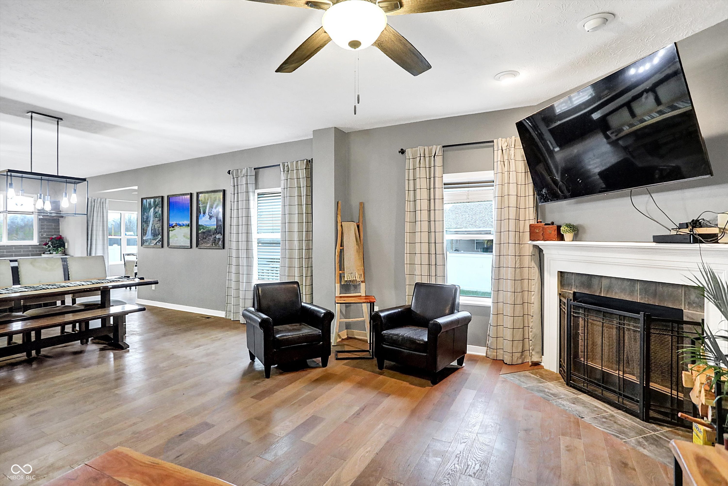 Franklin, Indiana, 46131, United States, 6 Bedrooms Bedrooms, ,4 BathroomsBathrooms,Residential,For Sale,1978604