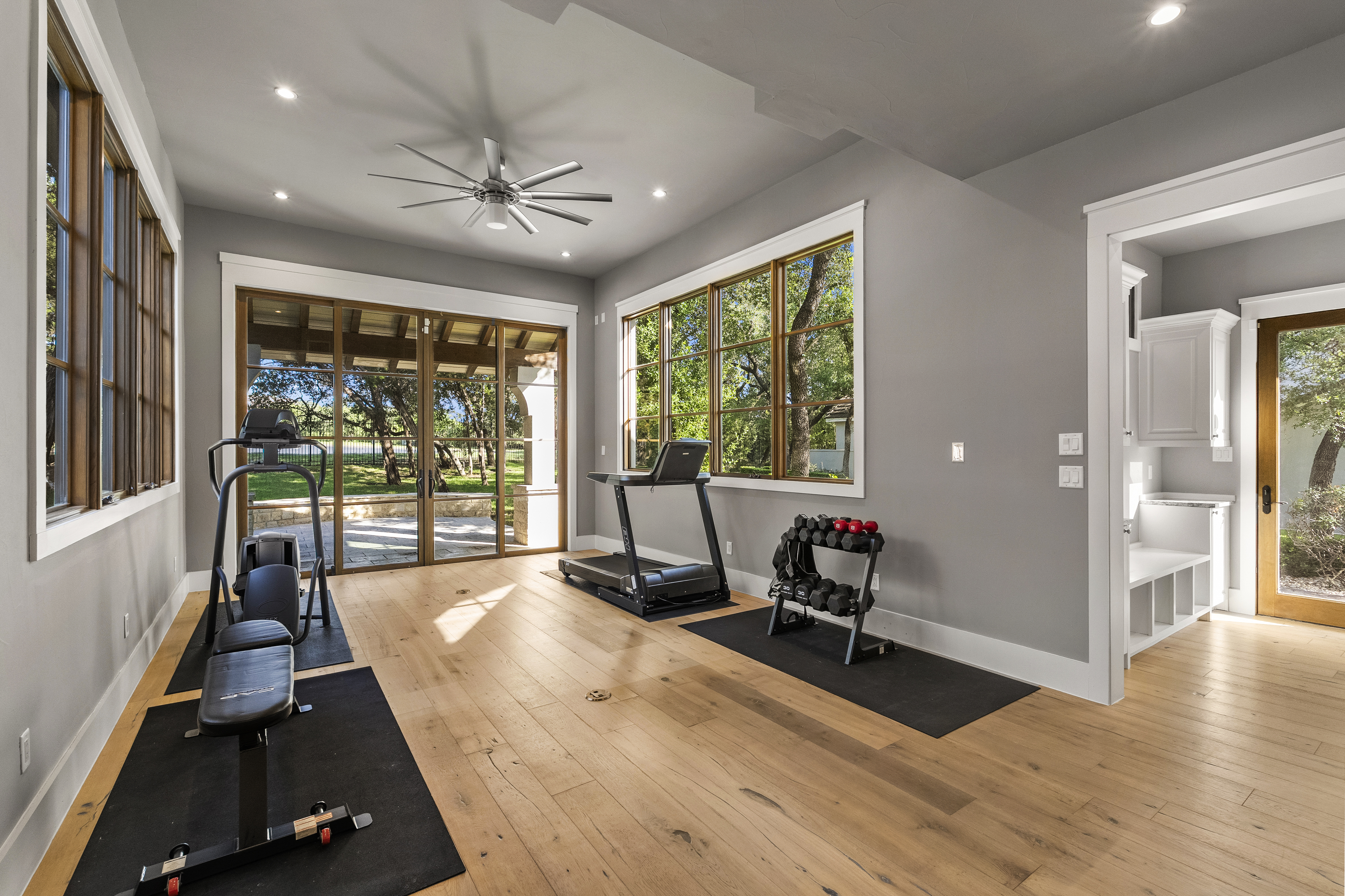  Extraordinary Estate in The Dominion with Dual Residences - 物件實景
