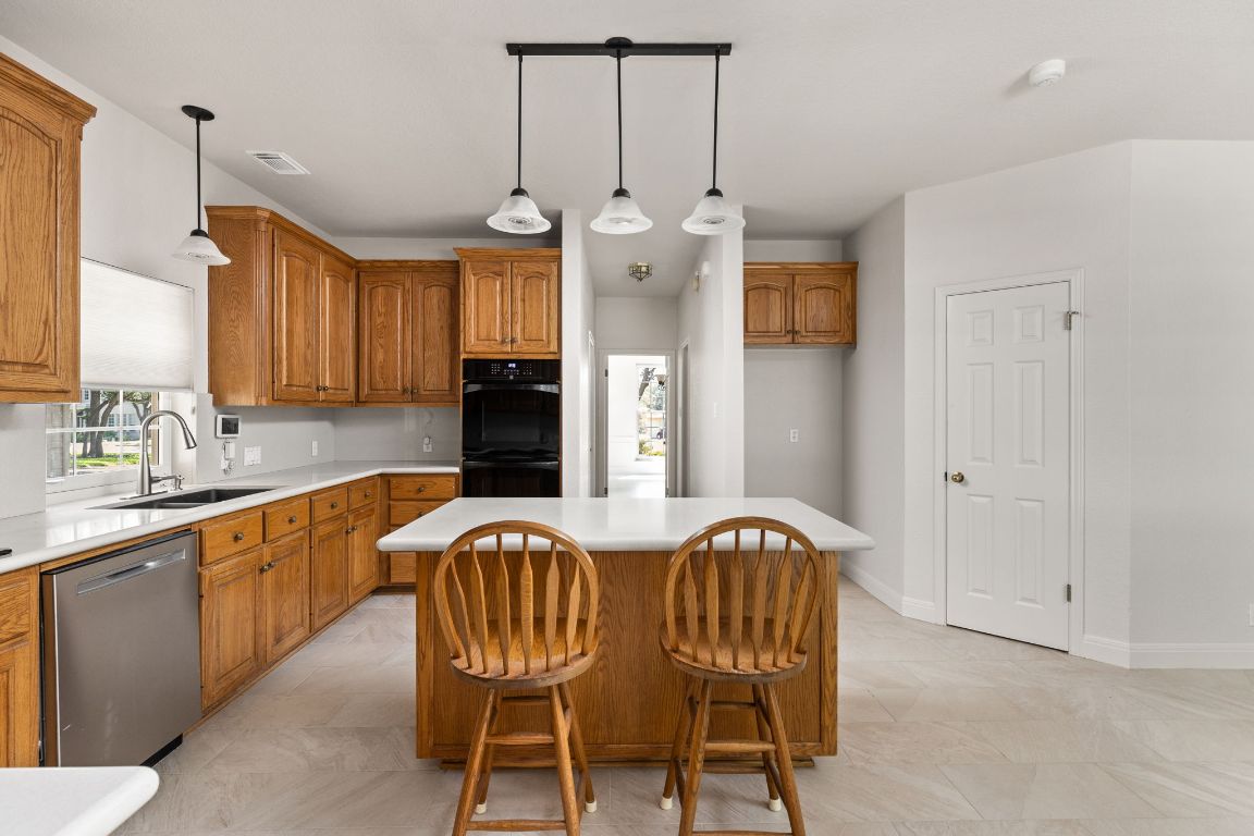 Austin, Texas, 78739, United States, 5 Bedrooms Bedrooms, ,4 BathroomsBathrooms,Residential,For Sale,1947993