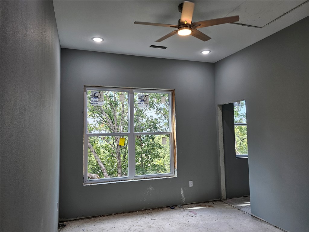 Fayetteville, Arkansas, 72703, United States, 4 Bedrooms Bedrooms, ,5 BathroomsBathrooms,Residential,For Sale,1902813