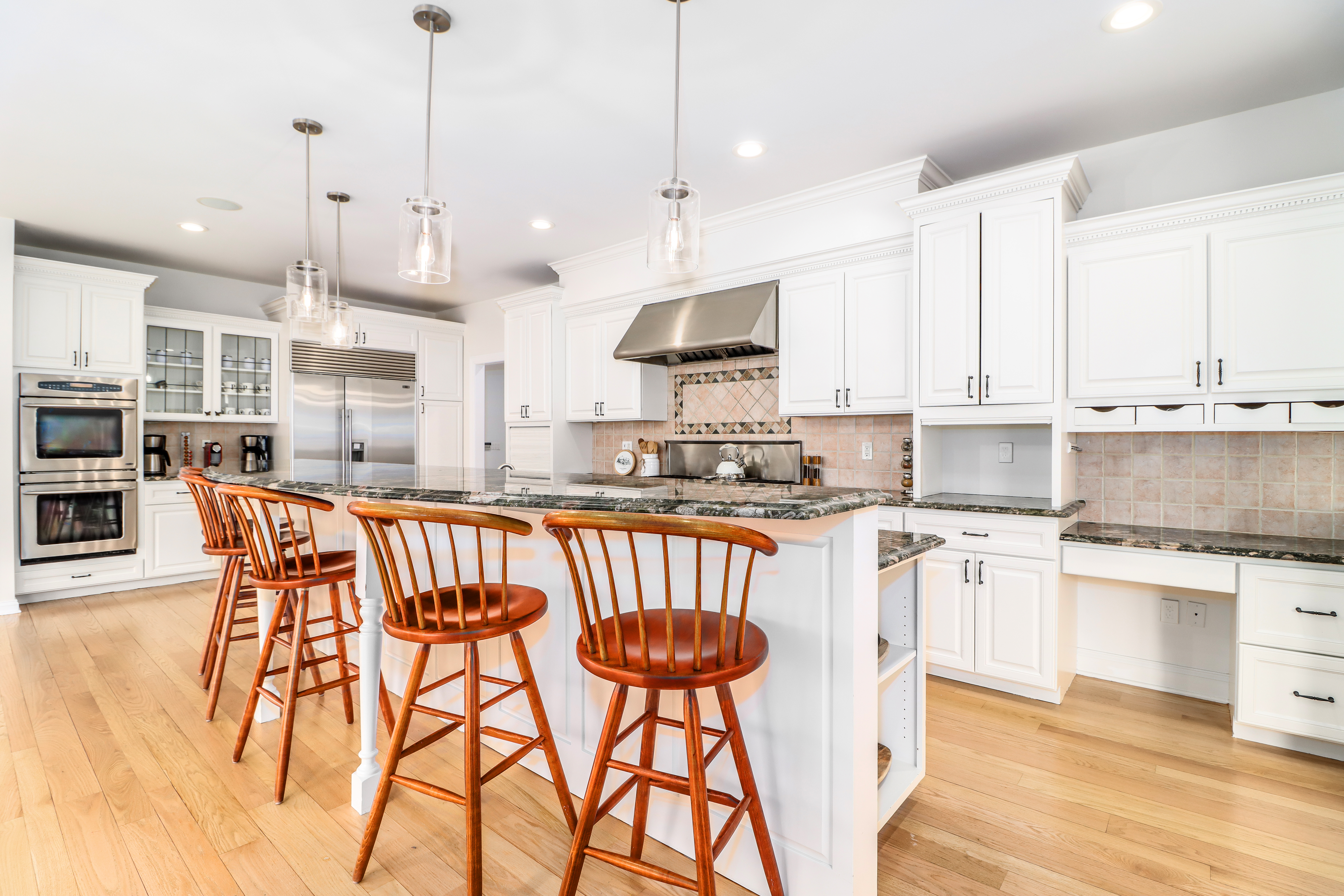  Lake Lillinonah Living, Elevated by Privacy and Scale - 物件實景