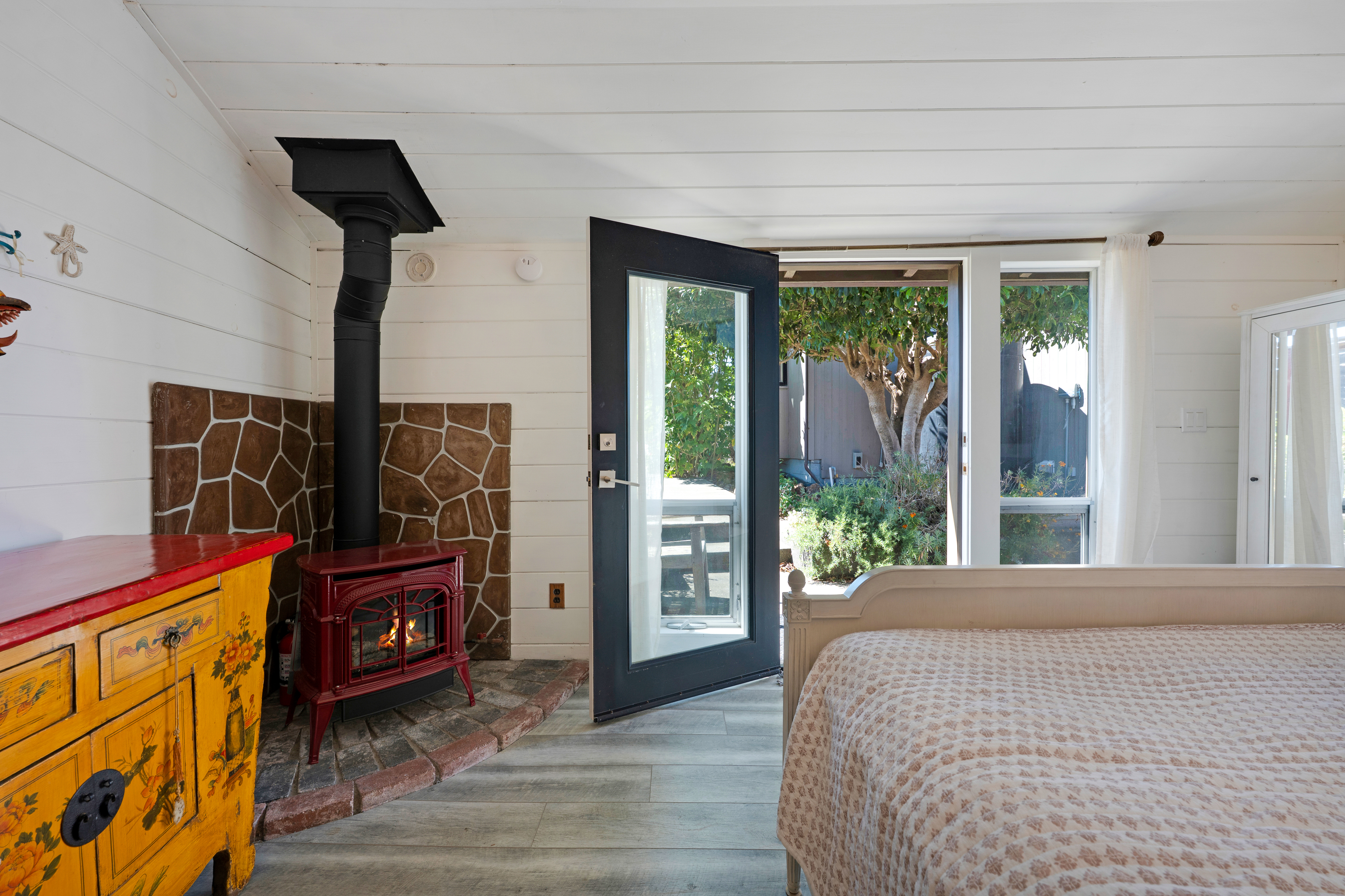  7187 Cliff Avenue, Bodega Bay, CA 94923 - 物件實景
