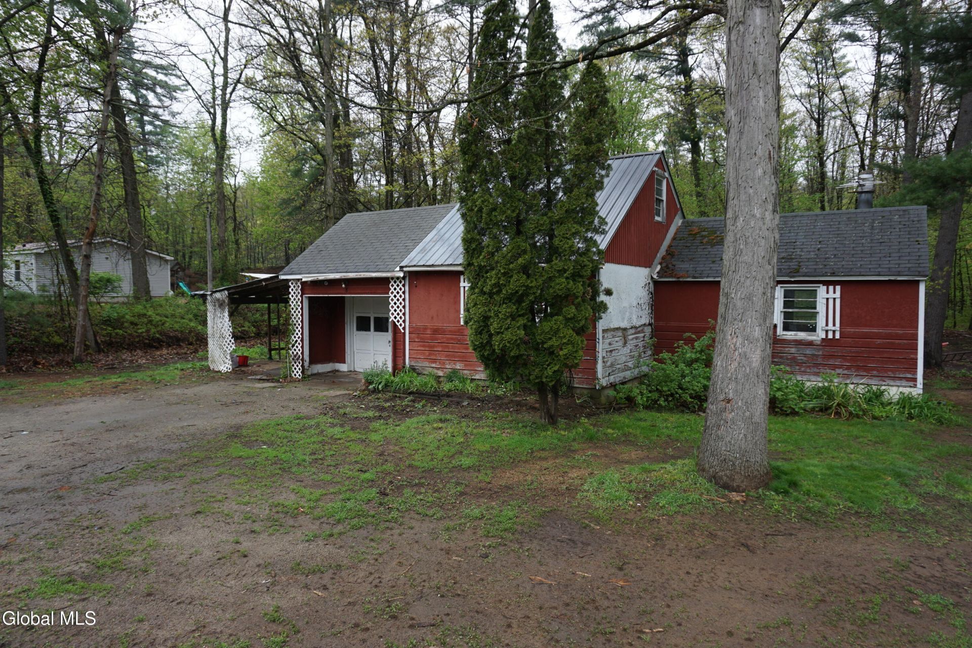 Scout Rd, Gansevoort, NY 12831