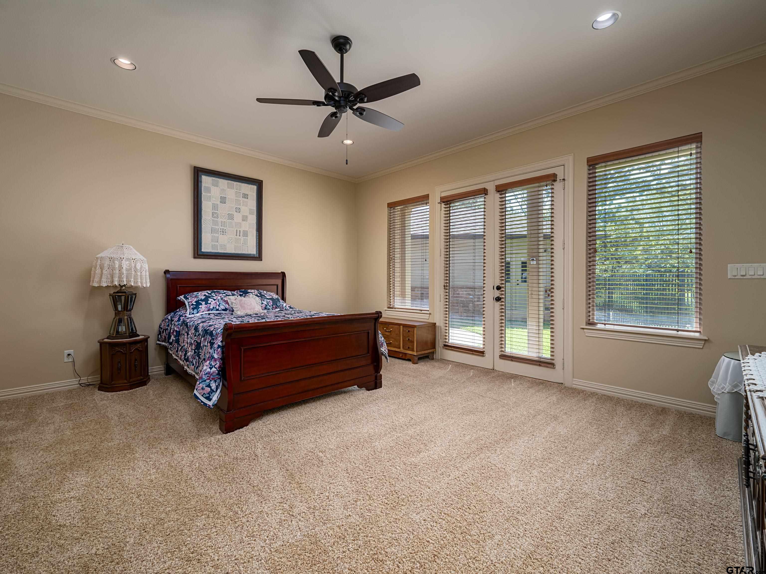 Tyler, Texas, 75703, United States, 4 Bedrooms Bedrooms, ,6 BathroomsBathrooms,Residential,For Sale,1965330