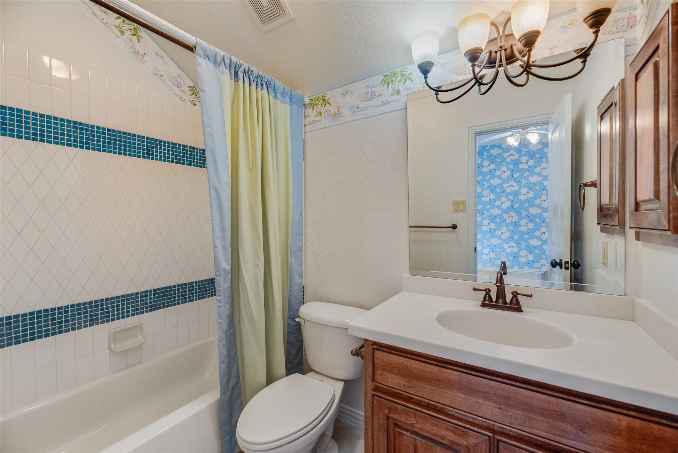 Keller, Texas, 76248, United States, 4 Bedrooms Bedrooms, ,5 BathroomsBathrooms,Residential,For Sale,2049373