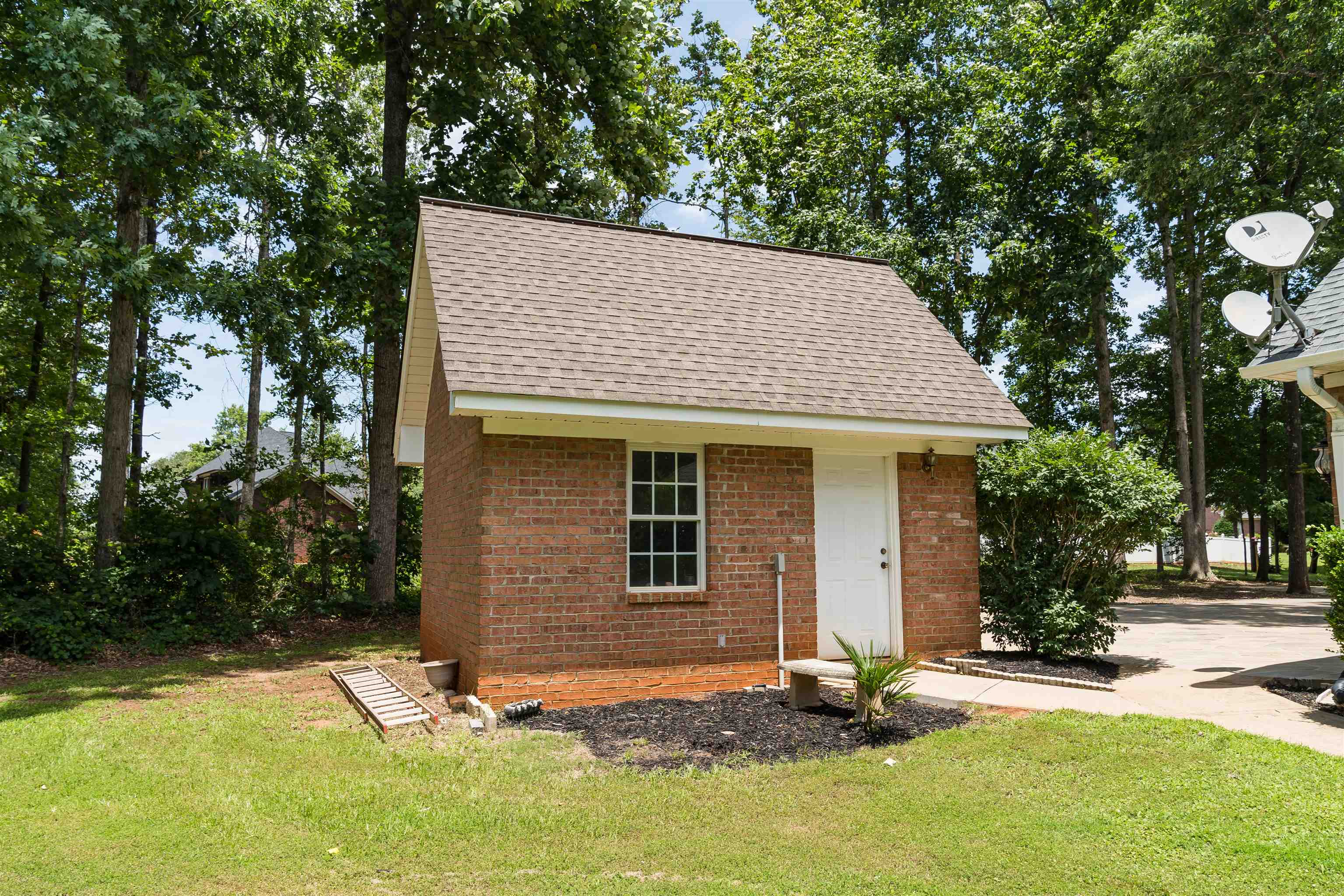 Boiling Springs, South Carolina, 29316, United States, 5 Bedrooms Bedrooms, ,4 BathroomsBathrooms,Residential,For Sale,1943235