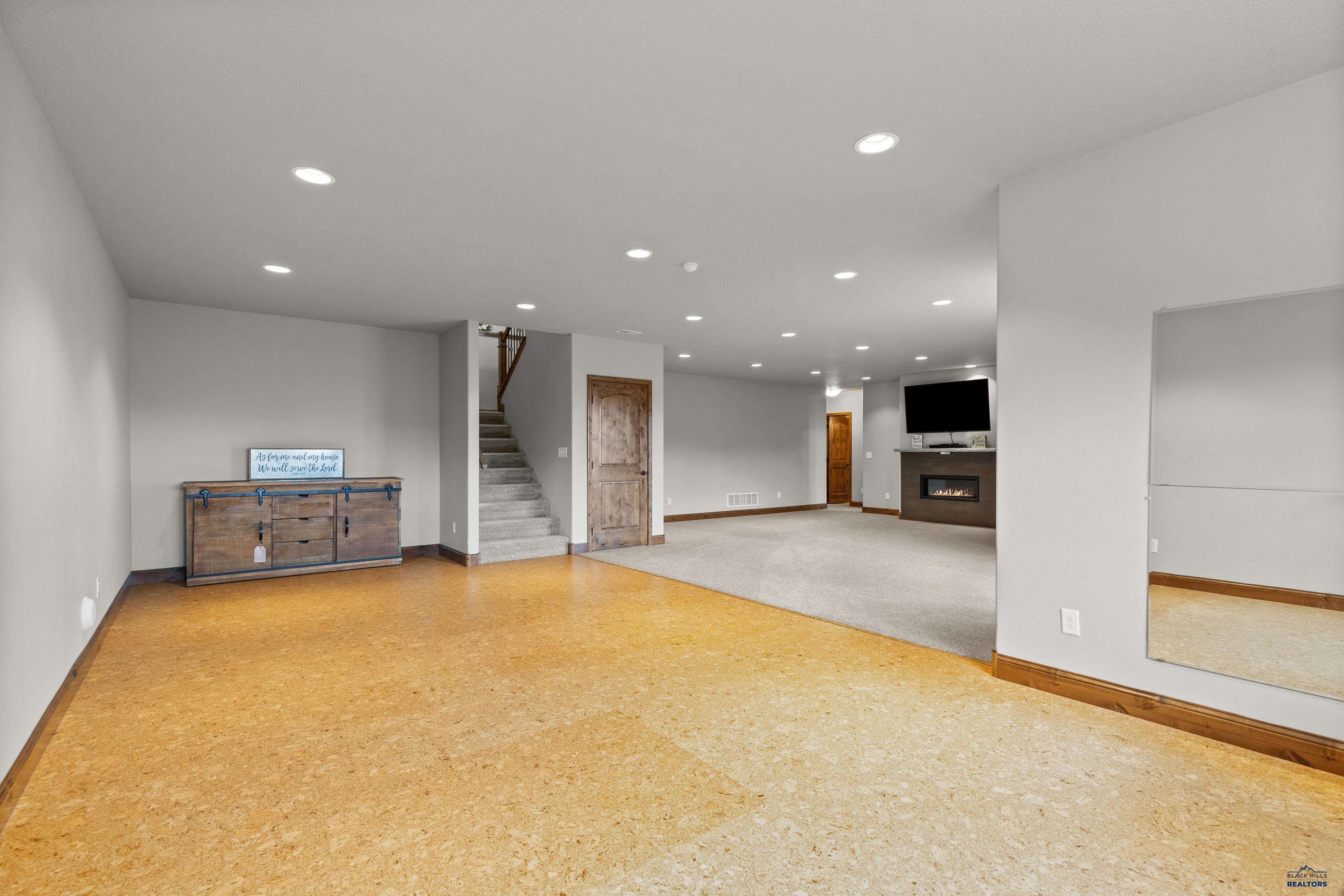 Rapid City, South Dakota, 57702, United States, 4 Bedrooms Bedrooms, ,3 BathroomsBathrooms,Residential,For Sale,1840949
