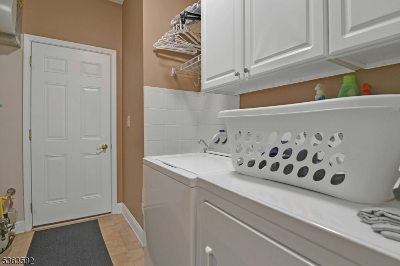 Jackson Twp., New Jersey, 08527, United States, 3 Bedrooms Bedrooms, ,2 BathroomsBathrooms,Residential,For Sale,1849721