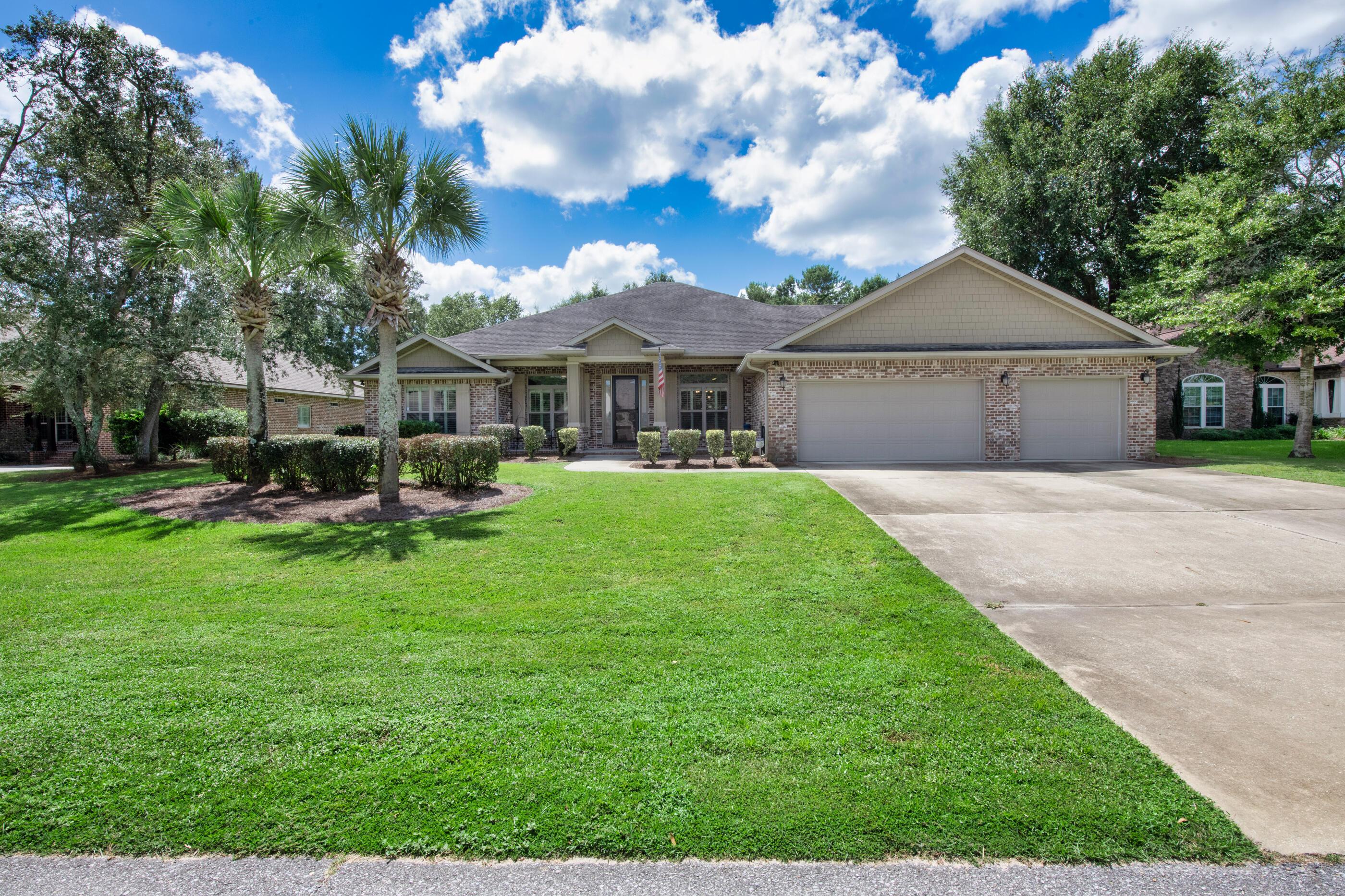 Pga Blvd, Navarre, FL 32566