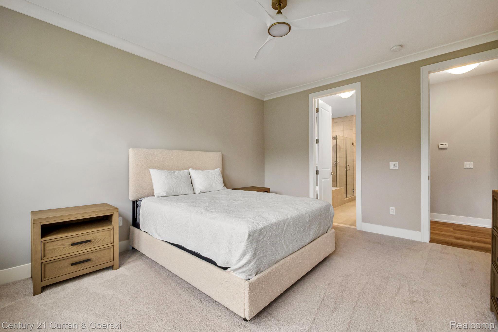 Northville, Michigan, 48168, United States, 2 Bedrooms Bedrooms, ,2 BathroomsBathrooms,Residential,For Sale,1983973