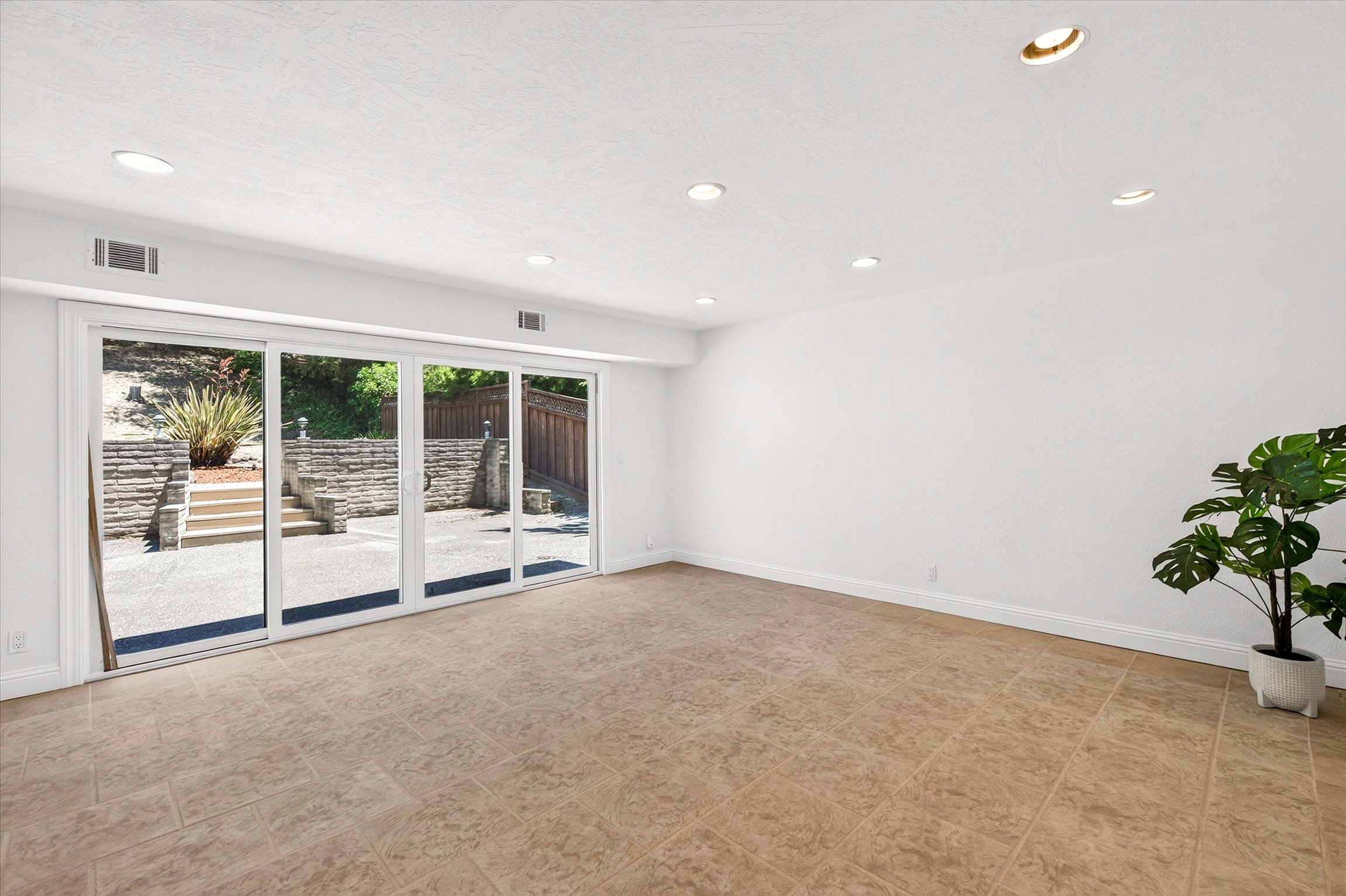  5775 Cold Water Drive, Castro Valley - 物件實景