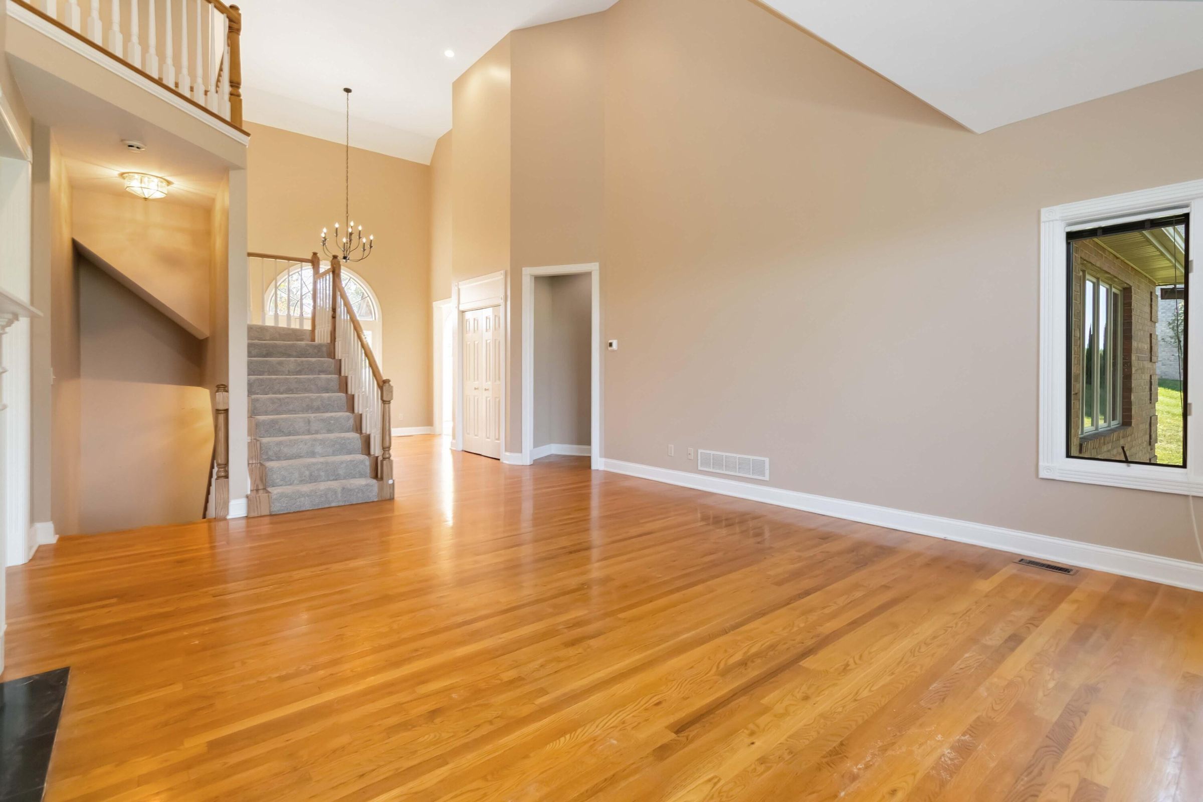 London, Kentucky, 40744, United States, 5 Bedrooms Bedrooms, ,4 BathroomsBathrooms,Residential,For Sale,2006451