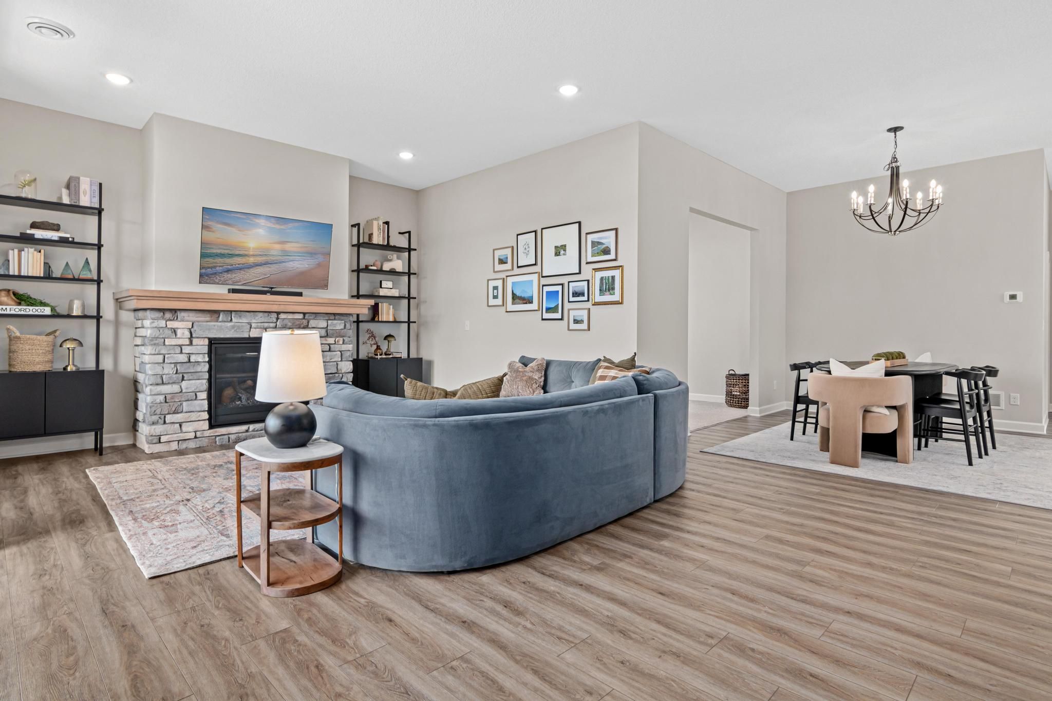  Effortless One-Level Living in Beautiful Lakeville - 物件實景