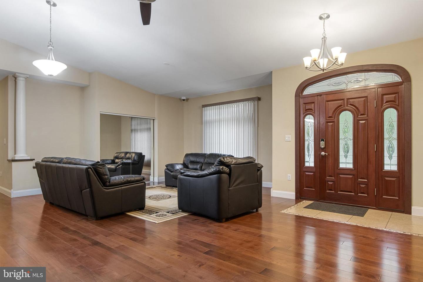 Spring Grove, Pennsylvania, 17362, United States, 3 Bedrooms Bedrooms, ,3 BathroomsBathrooms,Residential,For Sale,1827920