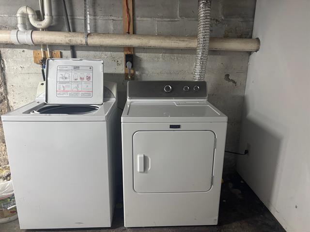 Nashua, New Hampshire, 03060, United States, 6 Bedrooms Bedrooms, ,2 BathroomsBathrooms,Residential,For Sale,2009233