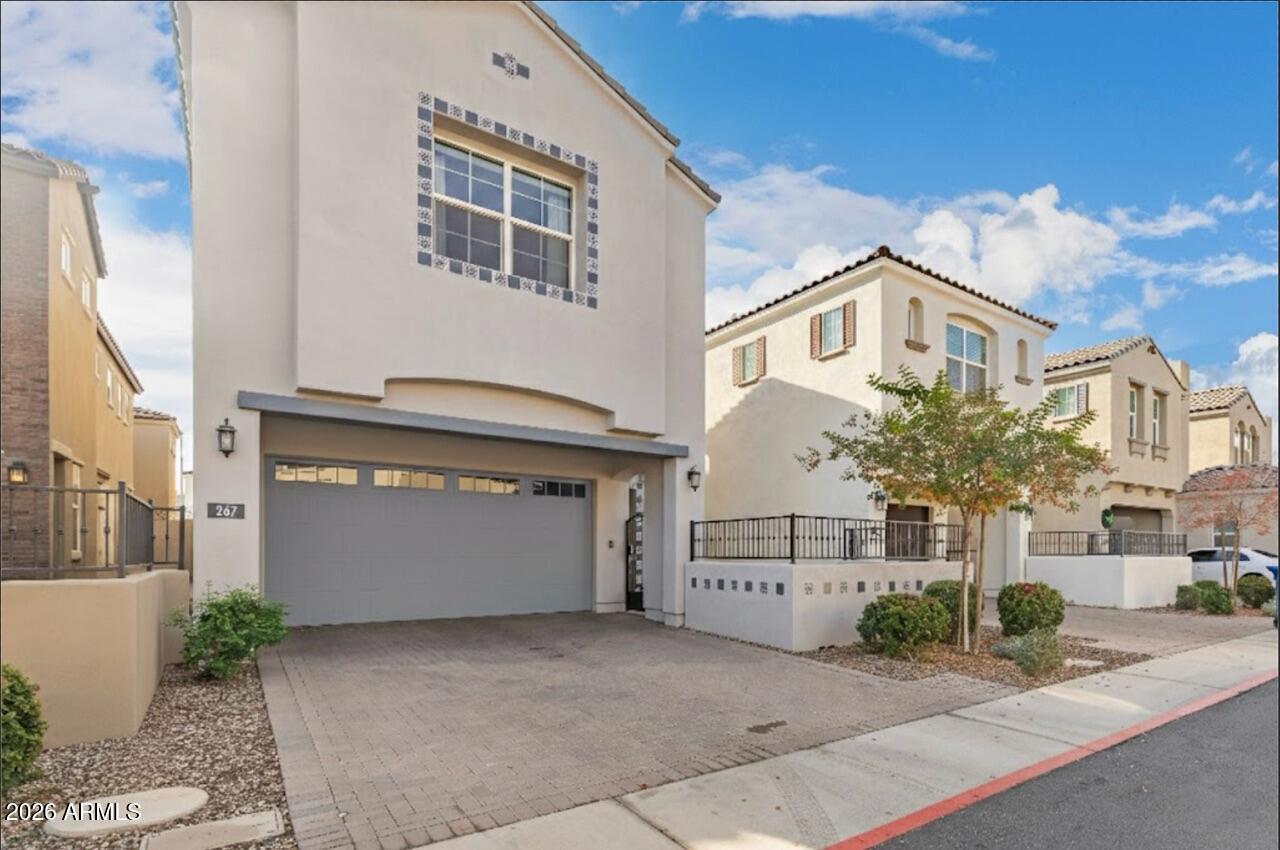 Chandler, Arizona, 85286, United States, 4 Bedrooms Bedrooms, ,4 BathroomsBathrooms,Residential,For Sale,2010447