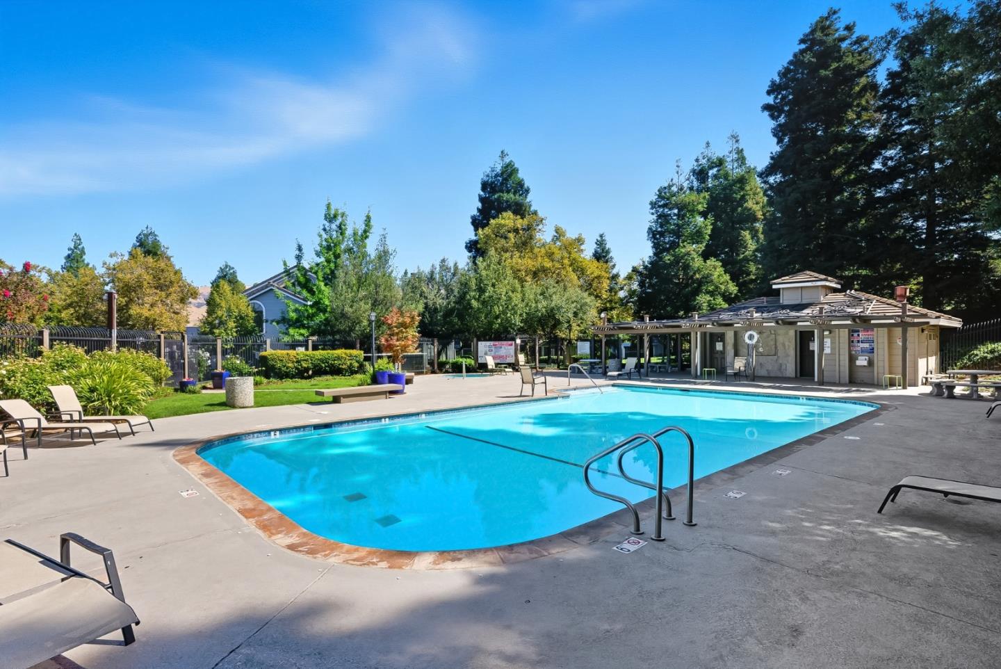 San Jose, California, 95121, United States, 2 Bedrooms Bedrooms, ,2 BathroomsBathrooms,Residential,For Sale,1950993