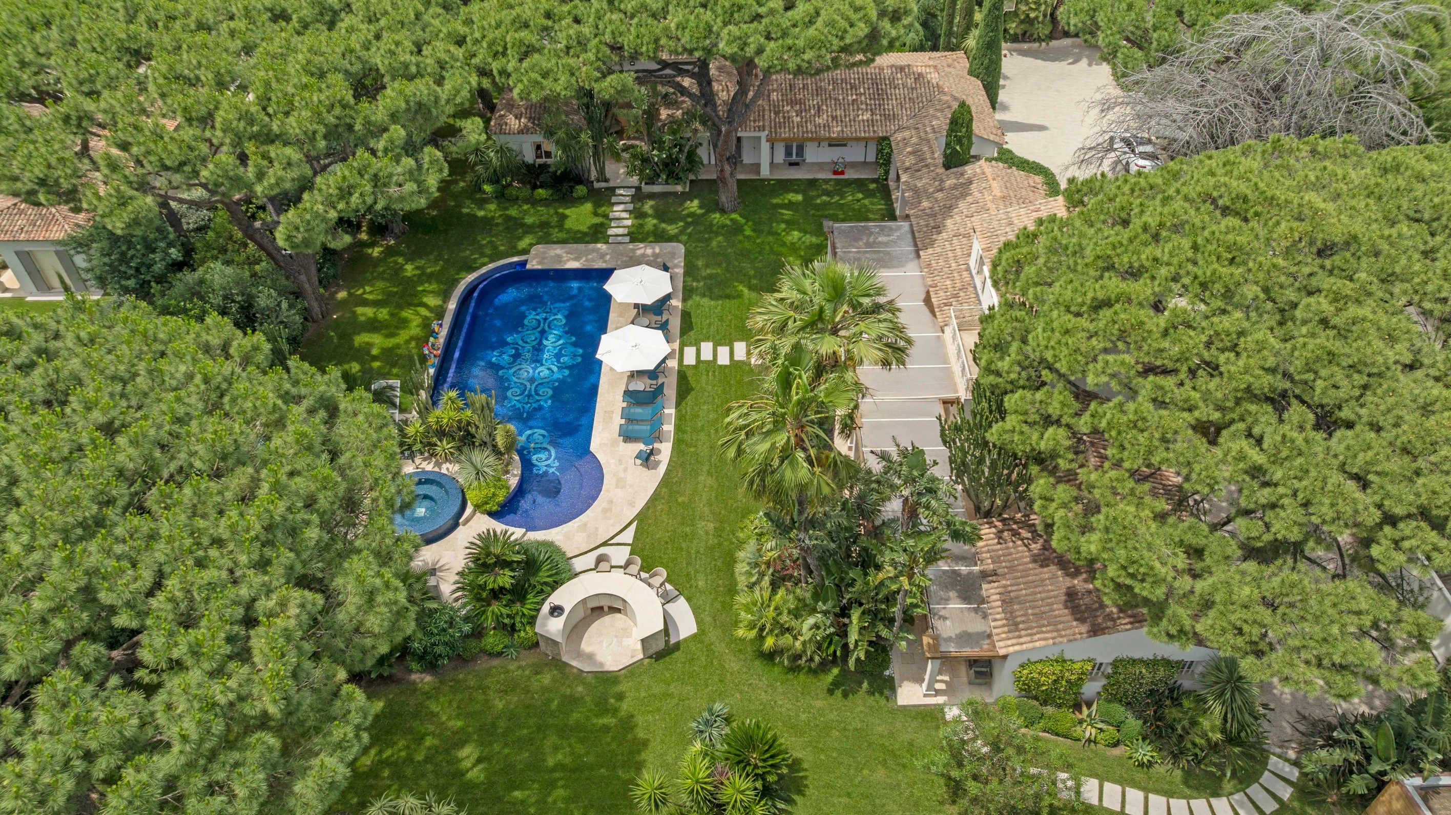  Elegant Provençal estate in Les Parcs de Saint-Tropez with landscaped gardens a… - 物件實景