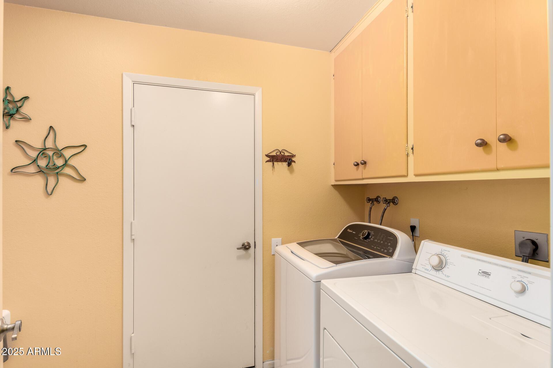 Mesa, Arizona, 85206, United States, 3 Bedrooms Bedrooms, ,2 BathroomsBathrooms,Residential,For Sale,1983332