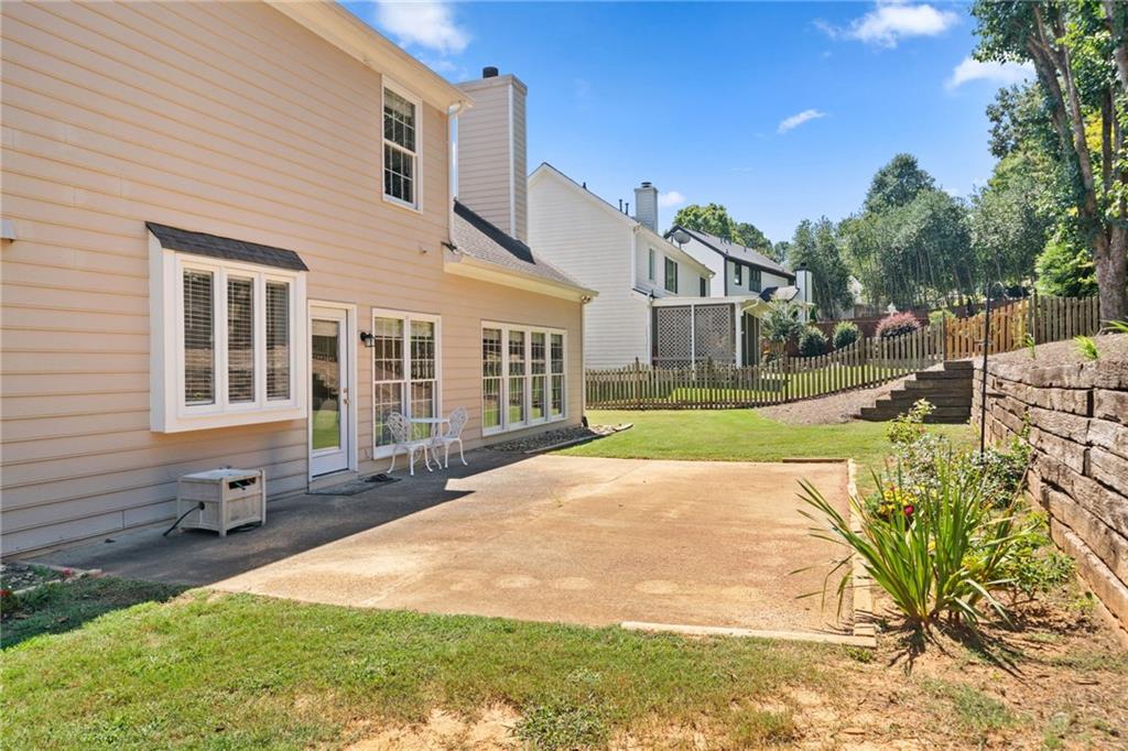 Roswell, Georgia, 30075, United States, 4 Bedrooms Bedrooms, ,3 BathroomsBathrooms,Residential,For Sale,1986078