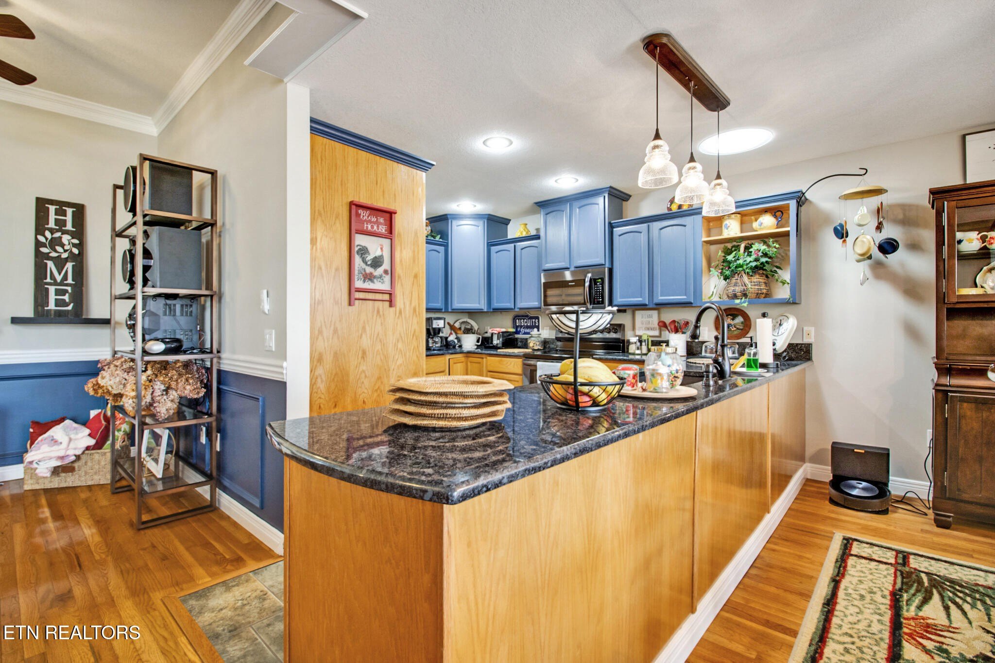 Crossville, Tennessee, 38572, United States, 3 Bedrooms Bedrooms, ,4 BathroomsBathrooms,Residential,For Sale,1977432