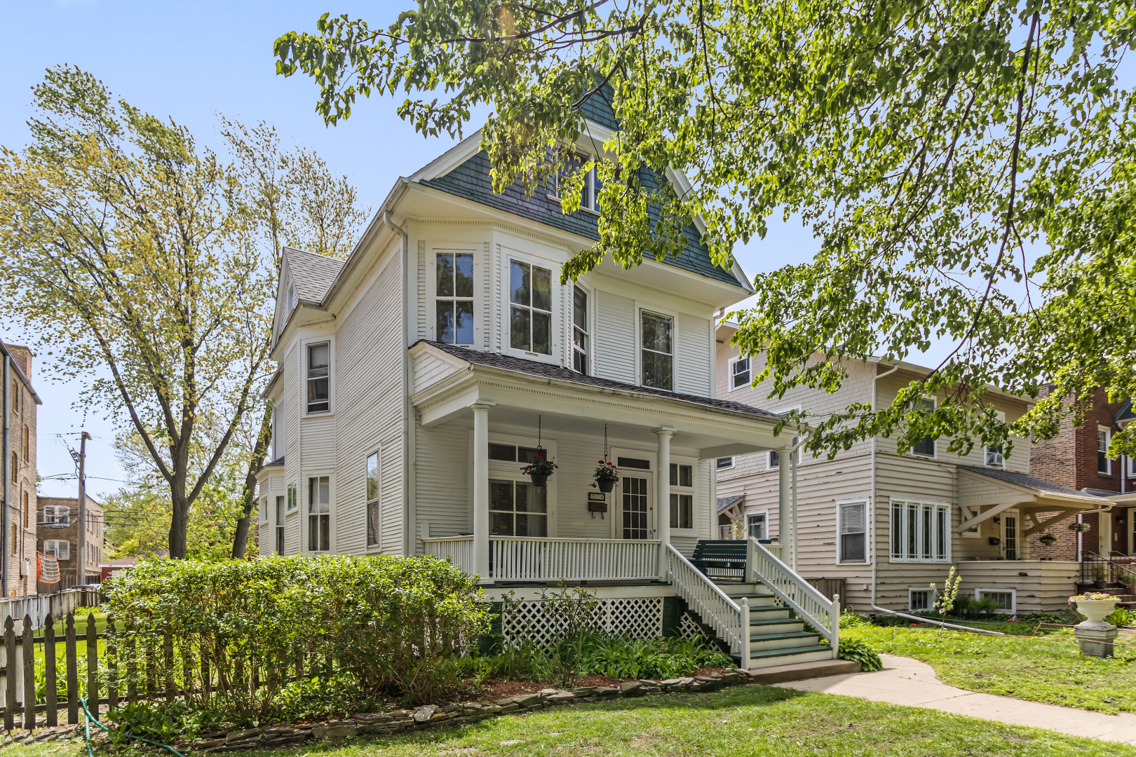 Evanston, Illinois, 60202, United States, 4 Bedrooms Bedrooms, ,1 BathroomBathrooms,Residential,For Sale,1903788