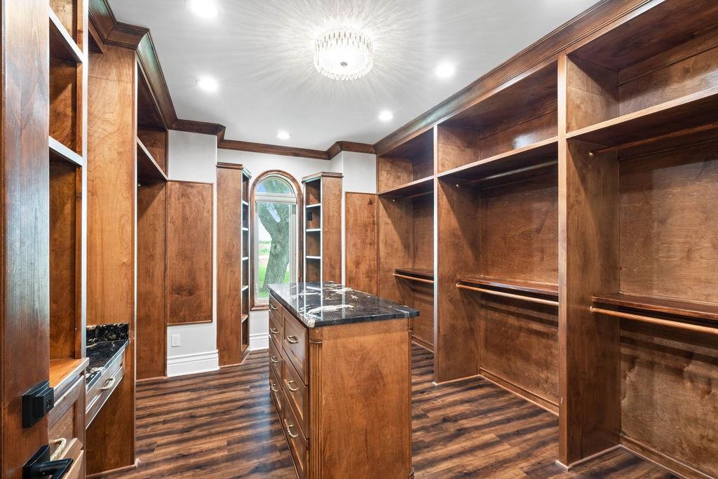 Beeville, Texas, 78102, United States, 4 Bedrooms Bedrooms, ,3 BathroomsBathrooms,Residential,For Sale,1857883