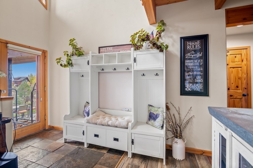 McCall, Idaho, 83638, United States, 3 Bedrooms Bedrooms, ,2 BathroomsBathrooms,Residential,For Sale,1976759