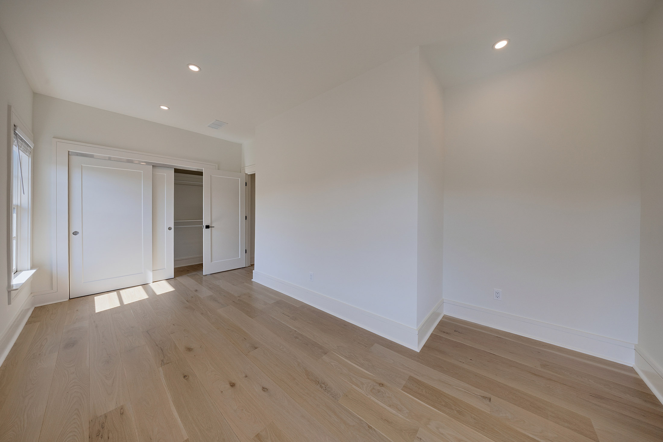  Striking Contemporary Design and Thoughtful Craftsmanship - 物件實景