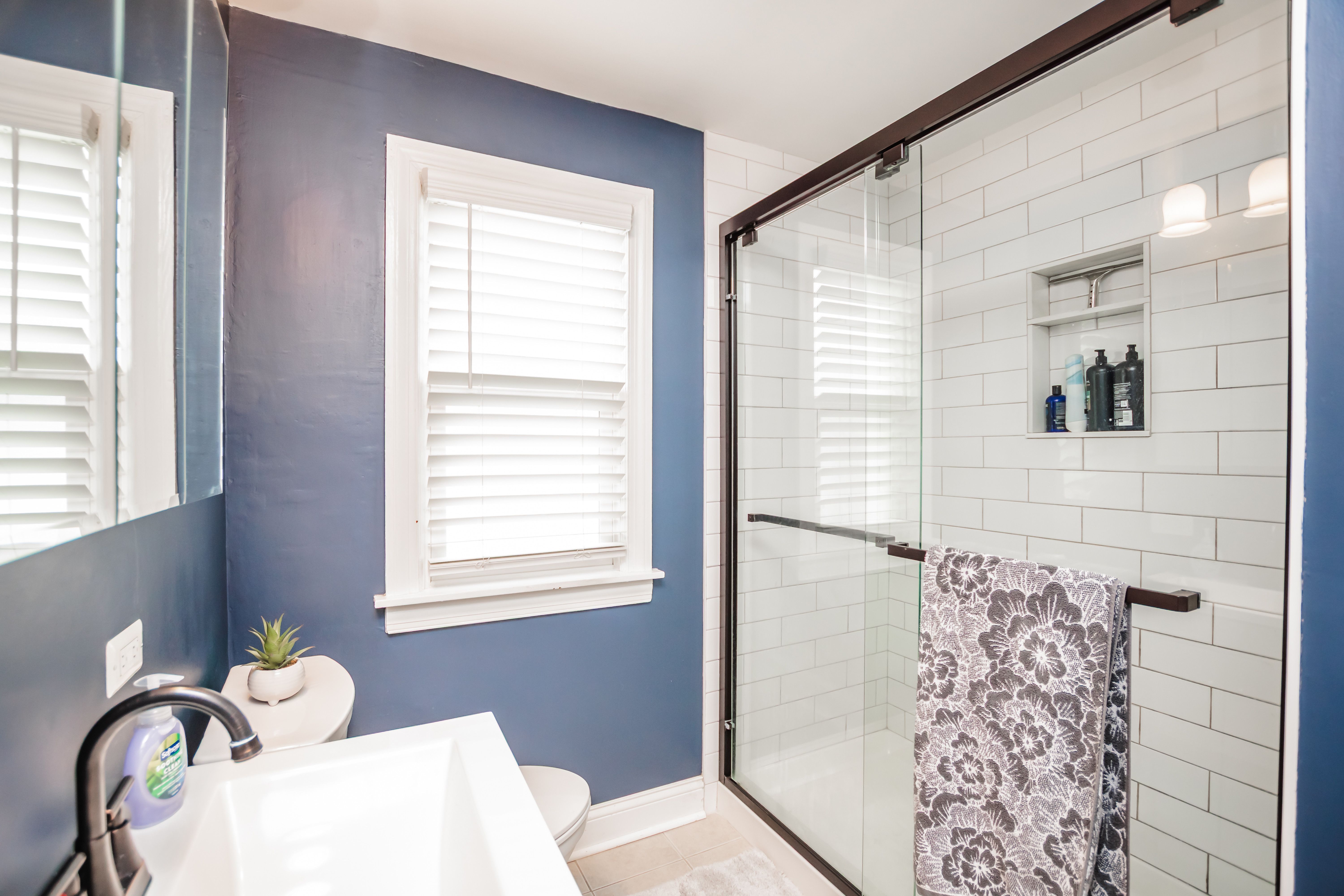  Beautifully Maintained Starter Home - 物件實景