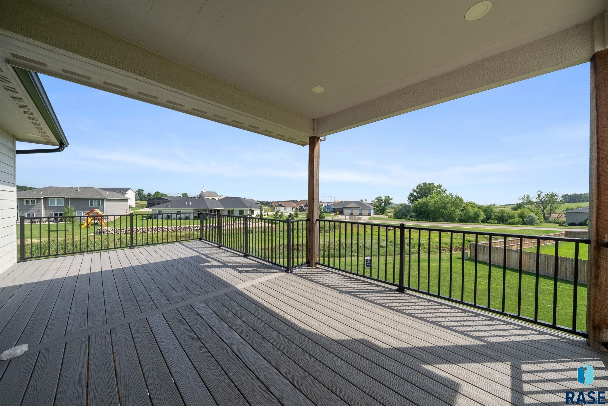 Sioux Falls, South Dakota, 57110, United States, 6 Bedrooms Bedrooms, ,4 BathroomsBathrooms,Residential,For Sale,1892157