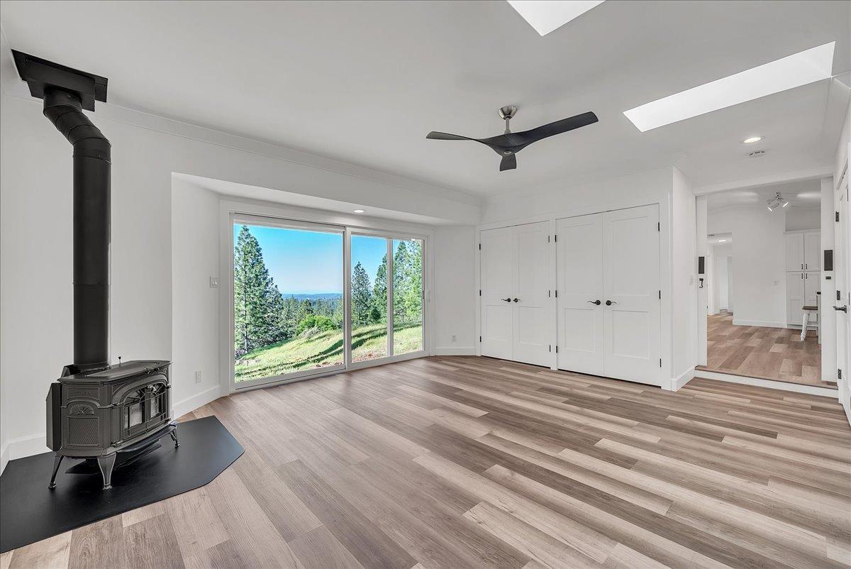 Placerville, California, 95667, United States, 4 Bedrooms Bedrooms, ,2 BathroomsBathrooms,Residential,For Sale,1853951