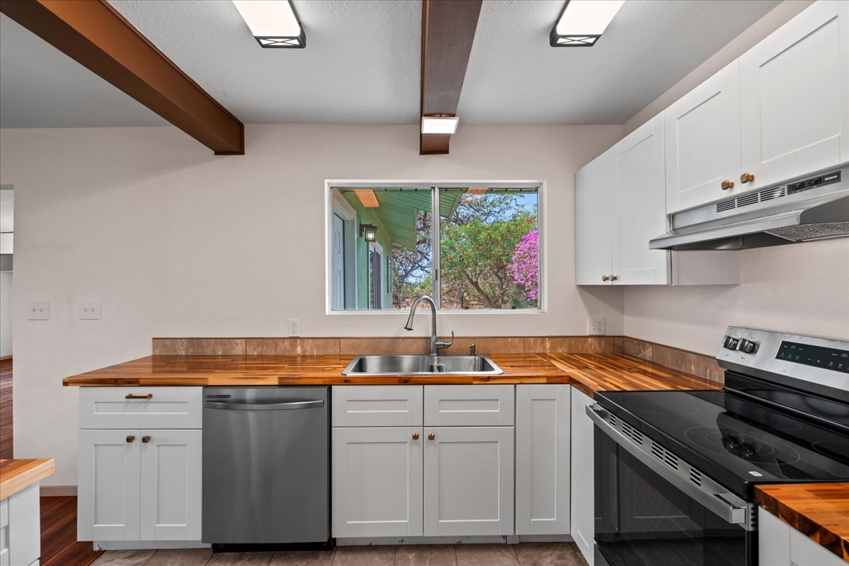 Kihei, Hawaii, 96753, United States, 4 Bedrooms Bedrooms, ,3 BathroomsBathrooms,Residential,For Sale,1975844