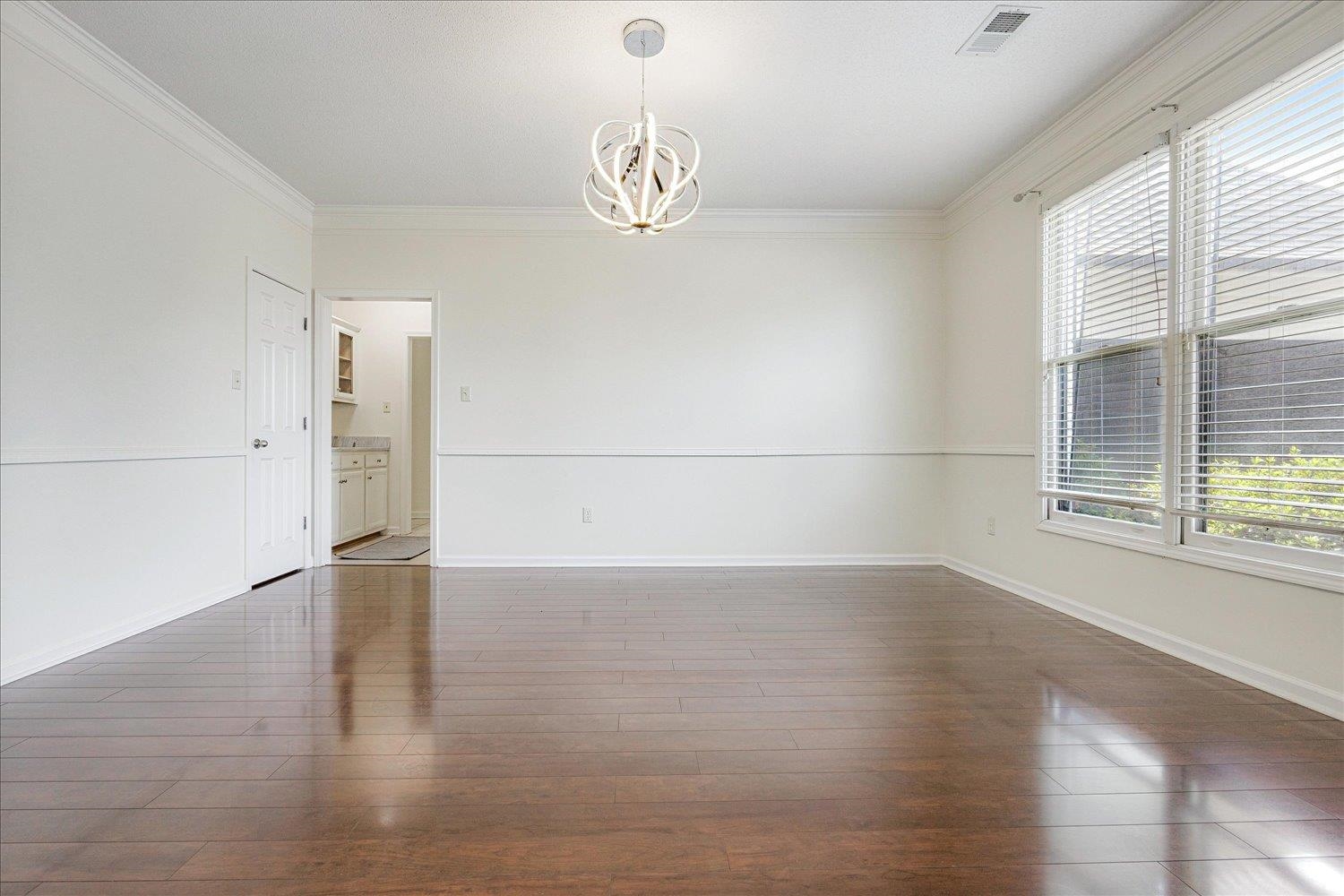 Lakeland, Tennessee, 38002, United States, 5 Bedrooms Bedrooms, ,3 BathroomsBathrooms,Residential,For Sale,1866419