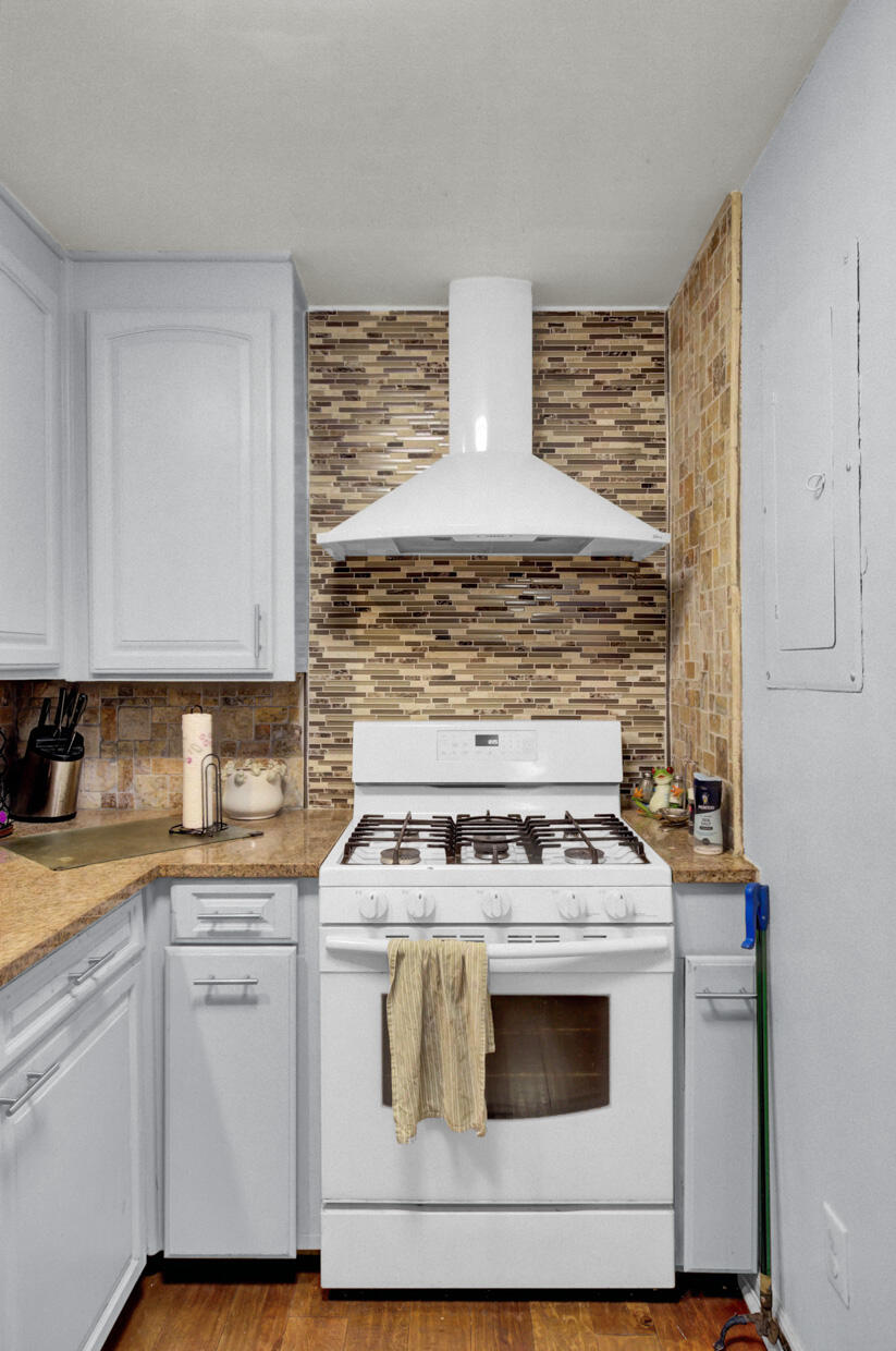 Charleston, South Carolina, 29407, United States, 4 Bedrooms Bedrooms, ,2 BathroomsBathrooms,Residential,For Sale,1950272