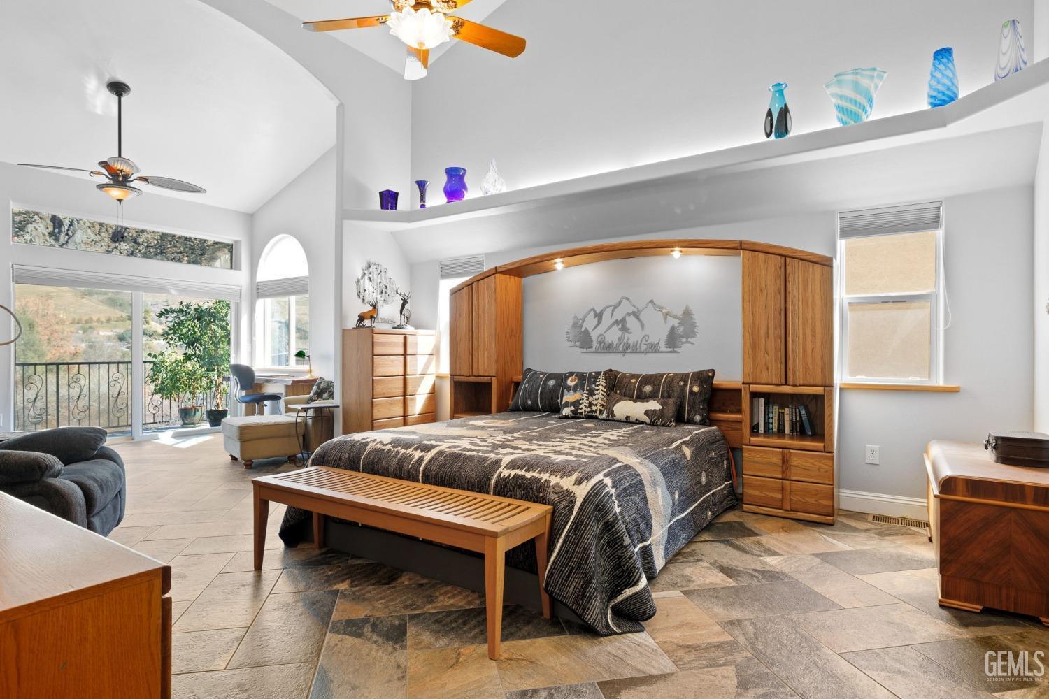 Kernville, California, 93238, United States, 4 Bedrooms Bedrooms, ,3 BathroomsBathrooms,Residential,For Sale,1941989