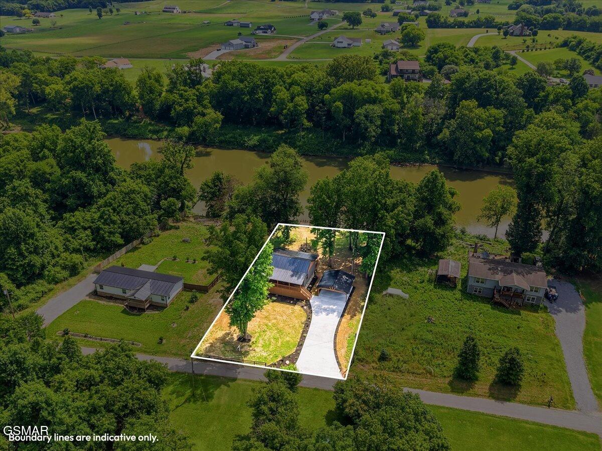 Newport, Tennessee, 37821, United States, 2 Bedrooms Bedrooms, ,2 BathroomsBathrooms,Residential,For Sale,2031504