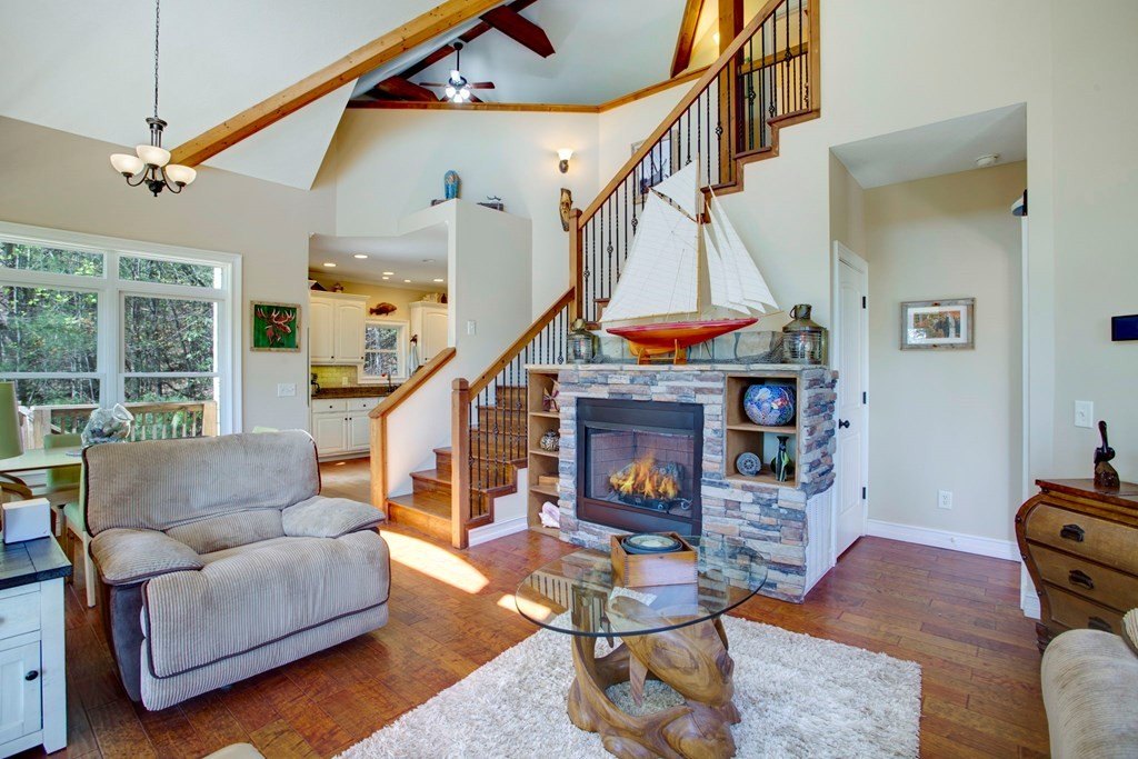 Hayesville, North Carolina, 28904, United States, 3 Bedrooms Bedrooms, ,4 BathroomsBathrooms,Residential,For Sale,1924483