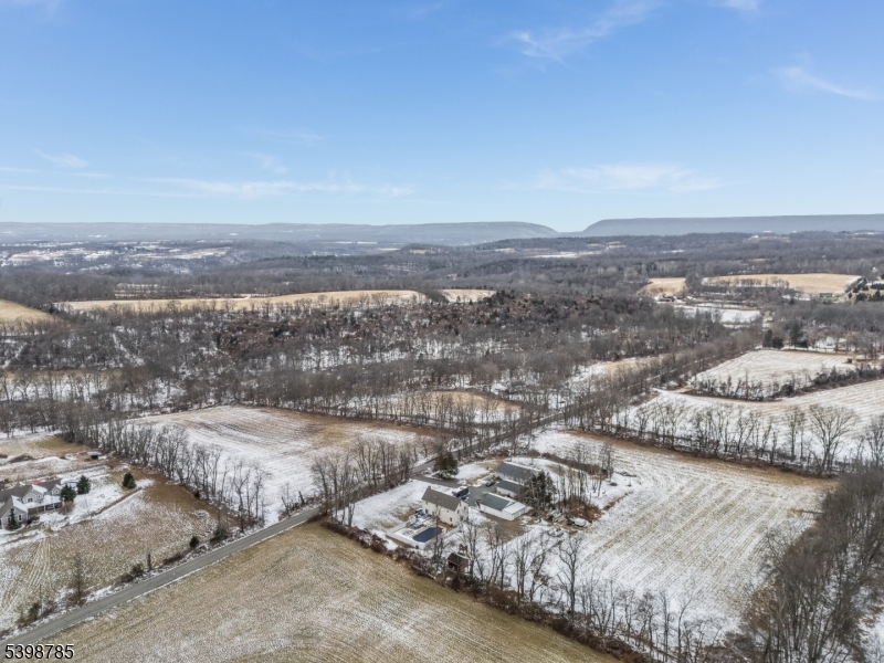 Columbia, New Jersey, 07832, United States, 3 Bedrooms Bedrooms, ,1 BathroomBathrooms,Residential,For Sale,2006110