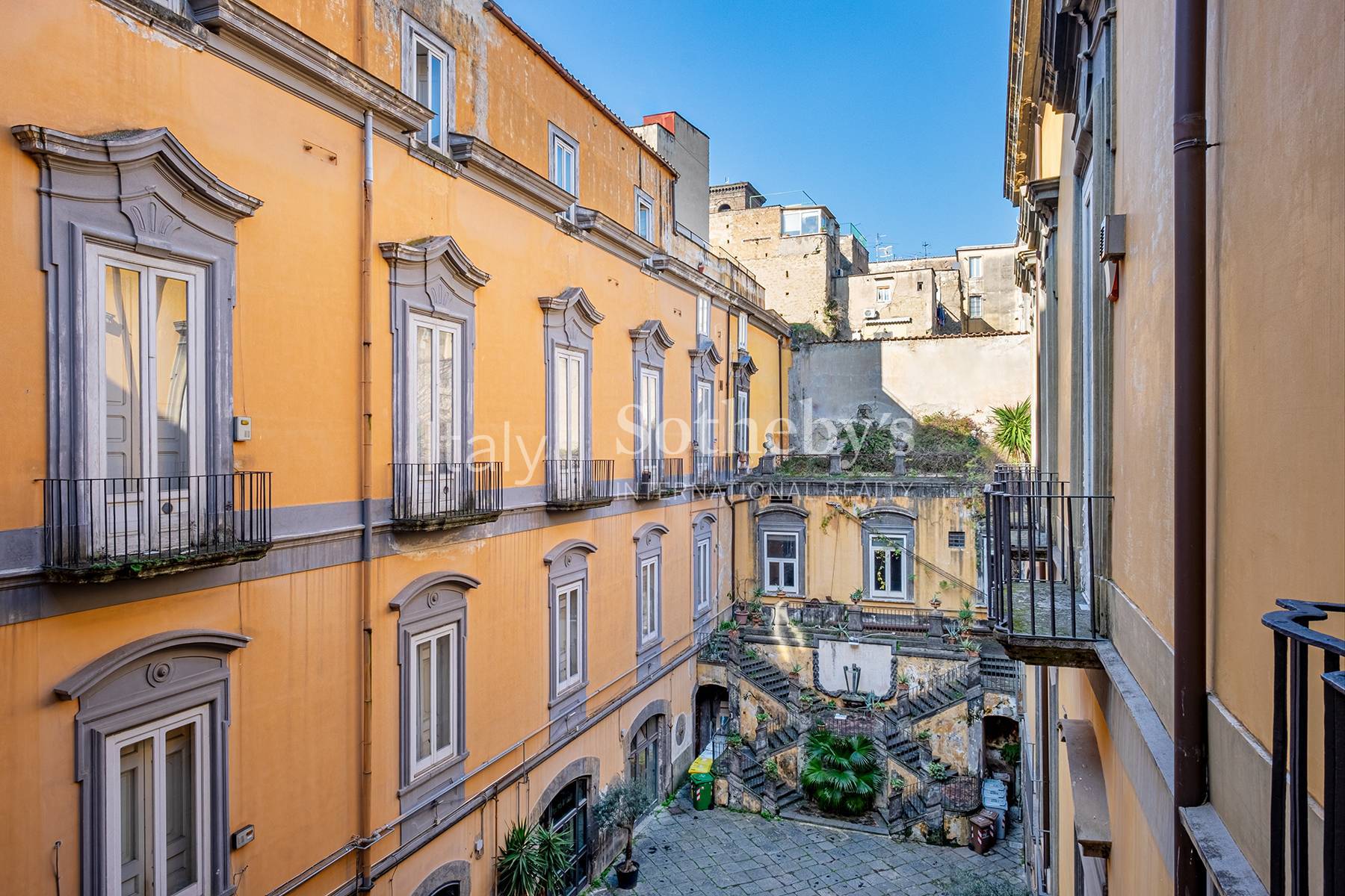  Monumental Renaissance mansion in the Naples historical center - 物件實景